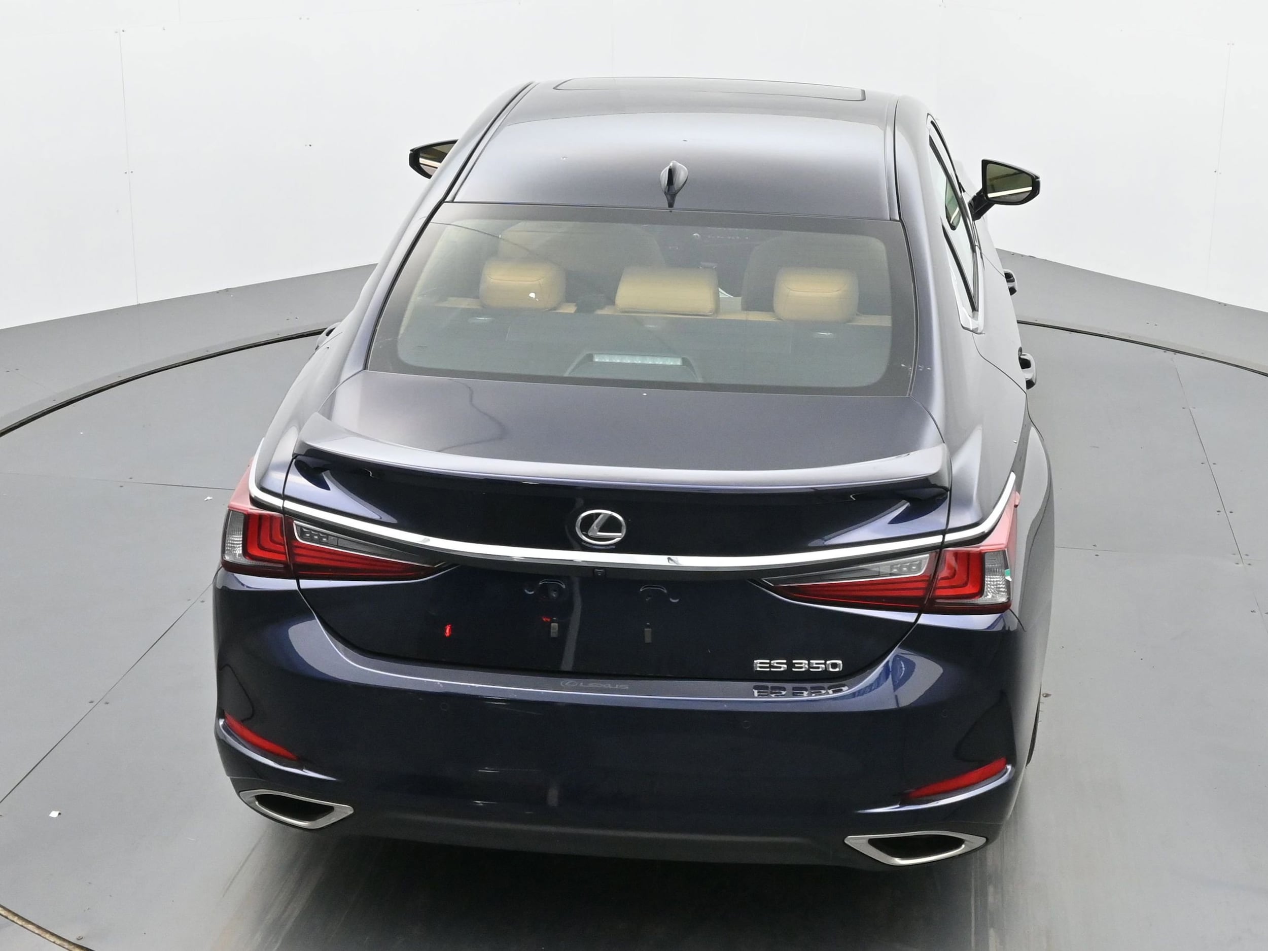 2025 Lexus ES 350 - Photo 26