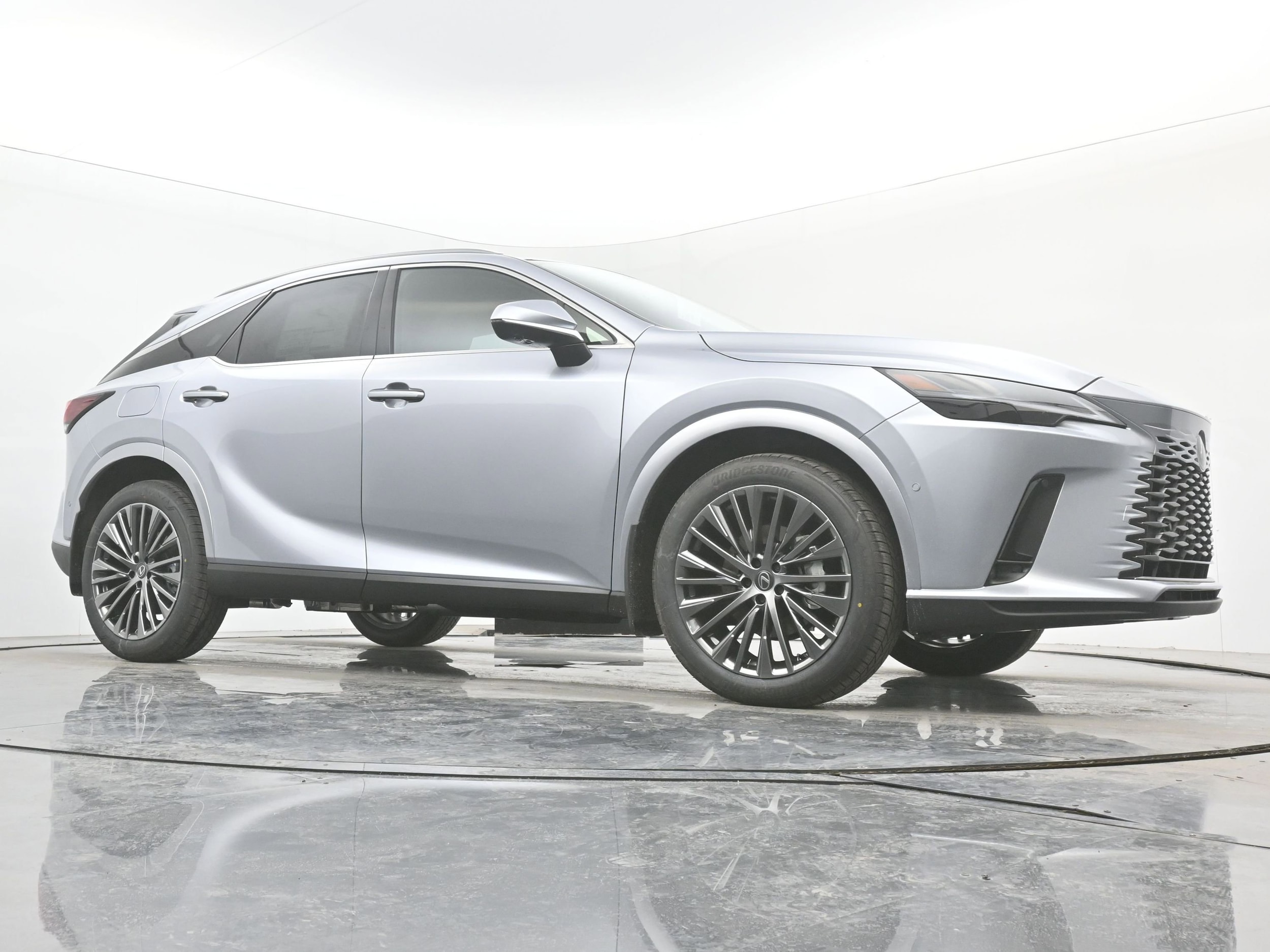 2026 Lexus RX 450h+ Luxury - Photo 21