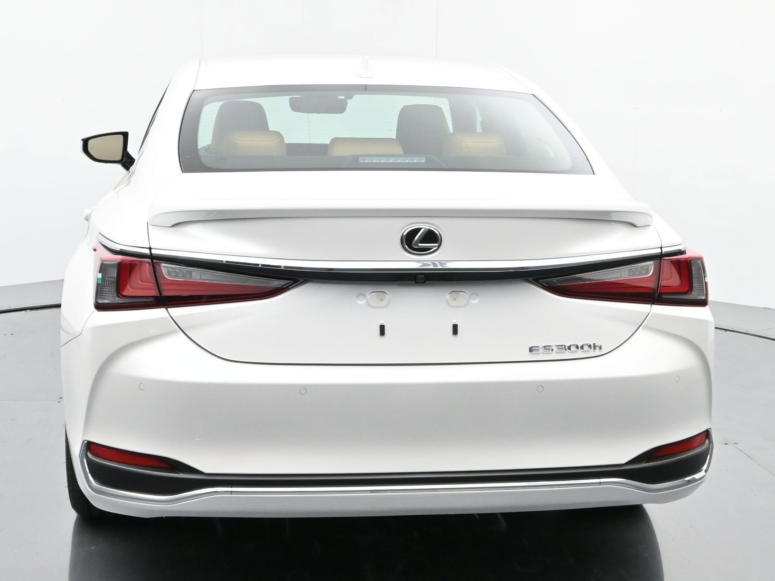 2025 Lexus ES 300h Luxury photo 4