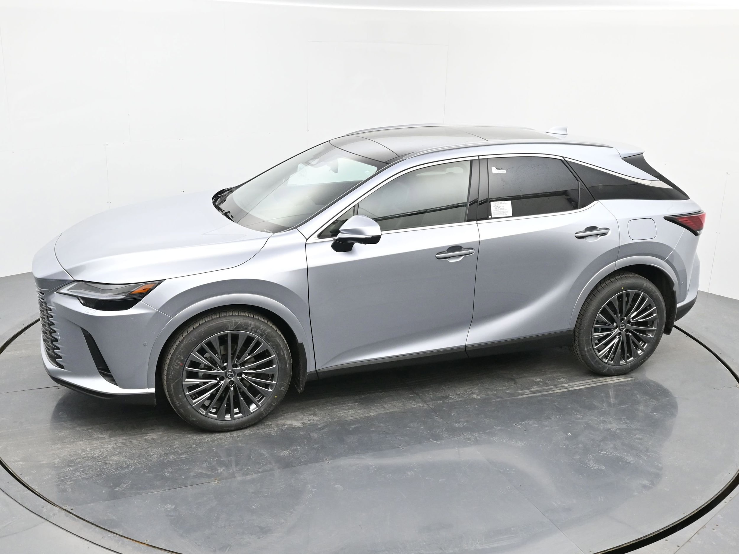 2026 Lexus RX 450h+ Luxury - Photo 24