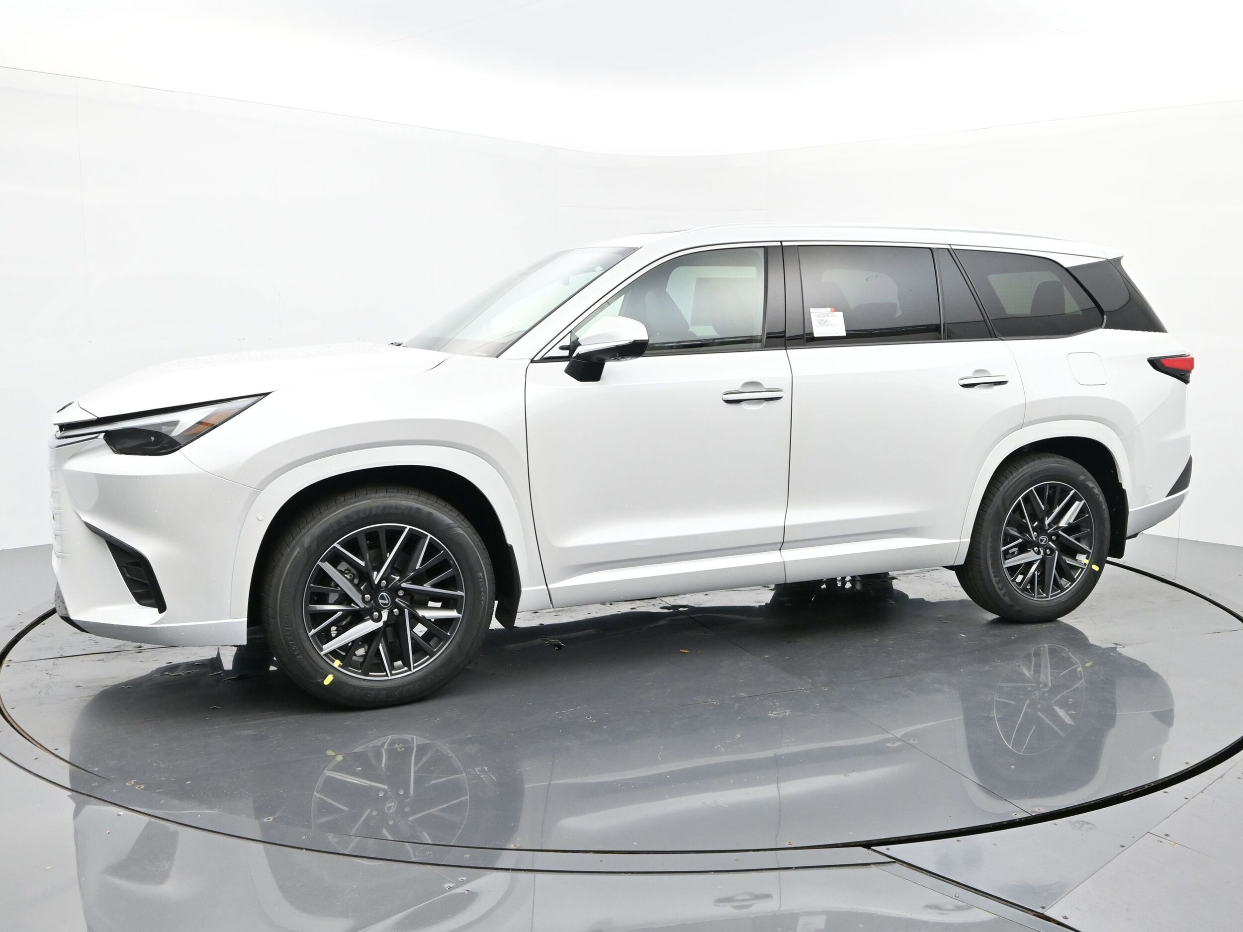 2026 Lexus TX 350 Premium photo 2