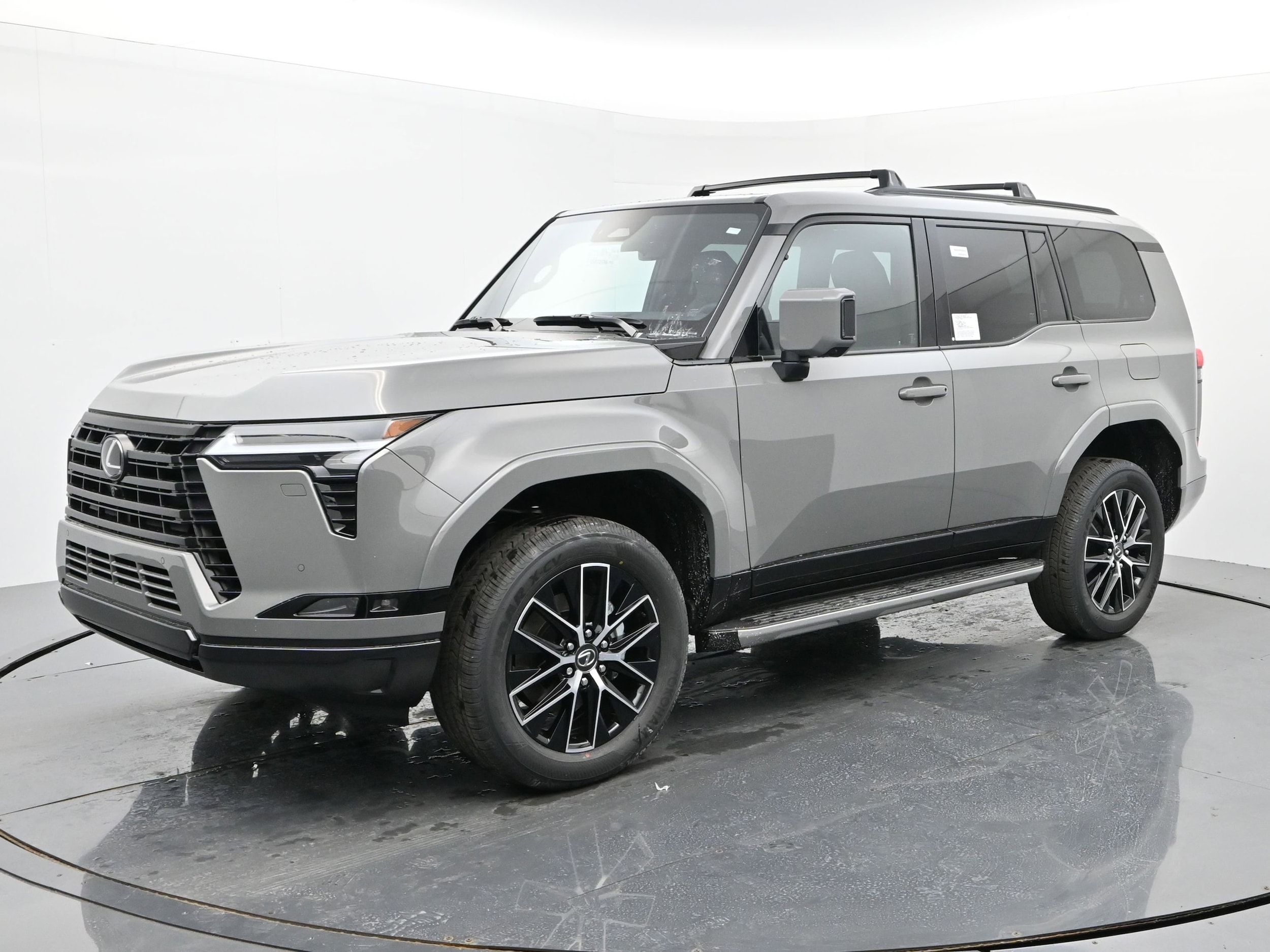 2025 Lexus GX Premium's photo