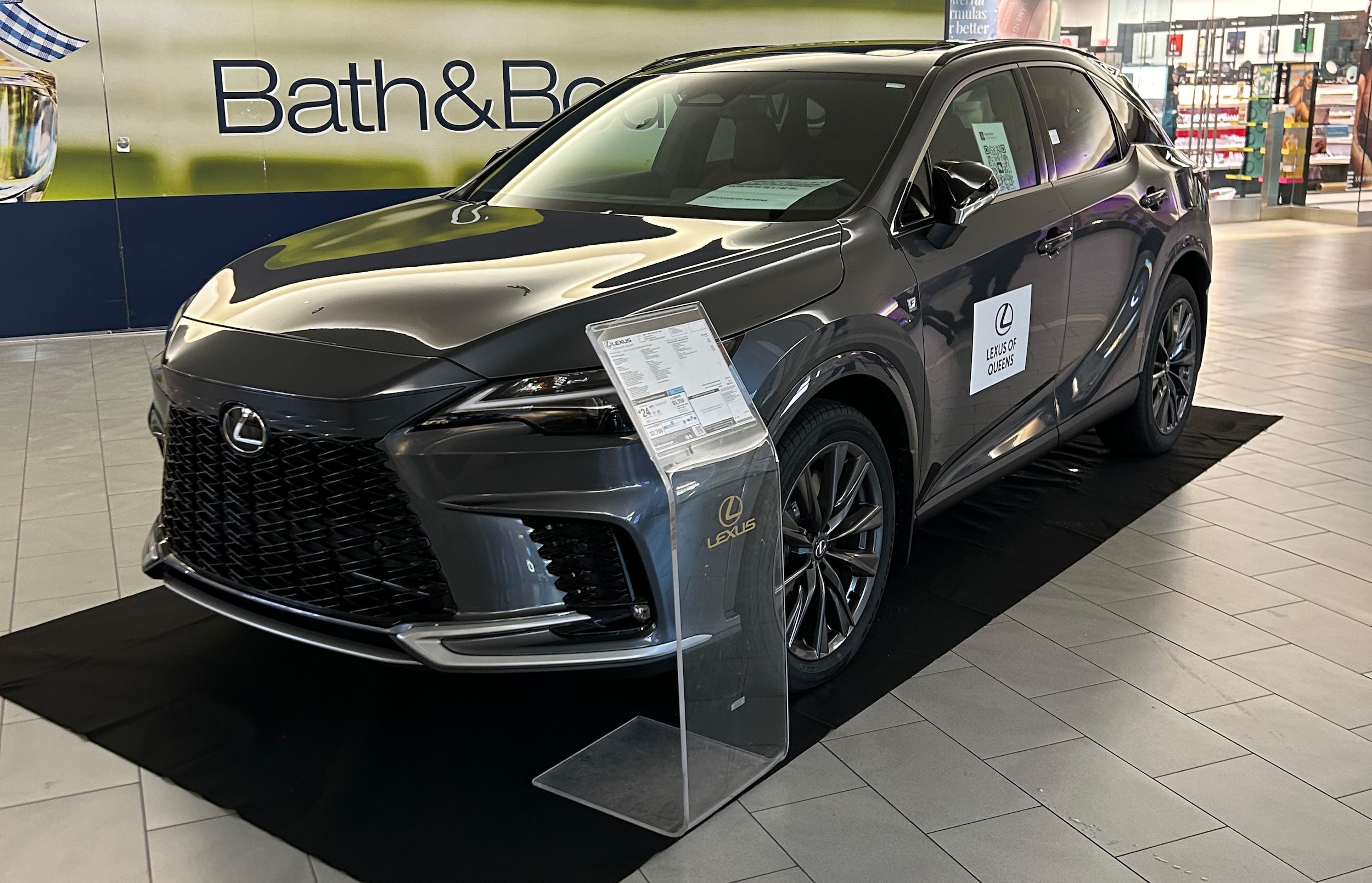 Lexusofqueensrx.jpg