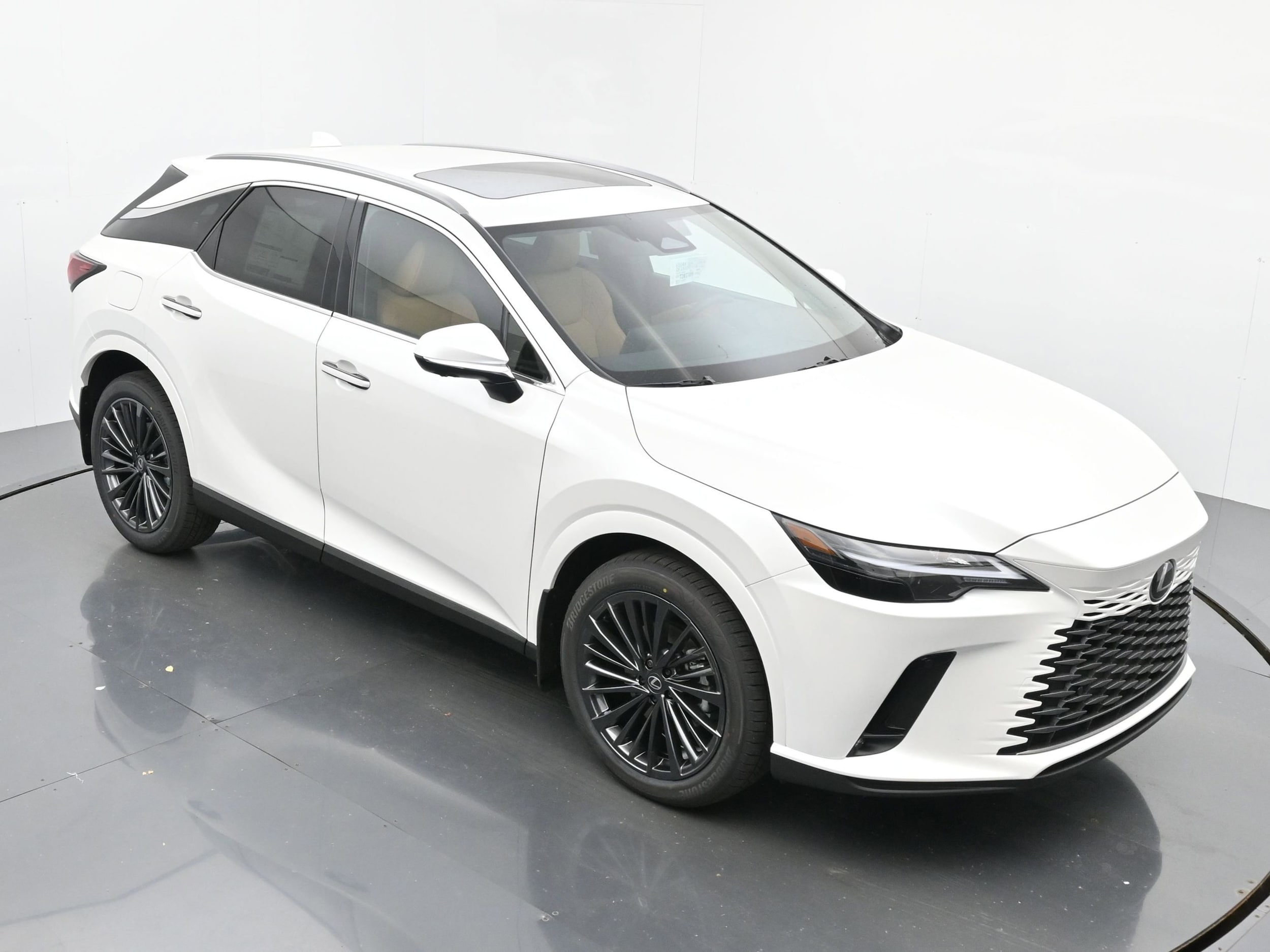 2026 Lexus RX 450h+ Premium - Photo 29