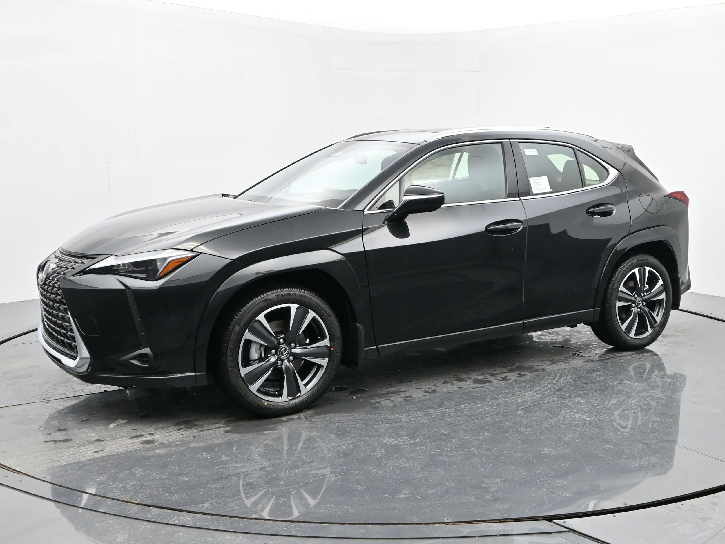 2025 Lexus UX Hybrid 300h Premium's photo