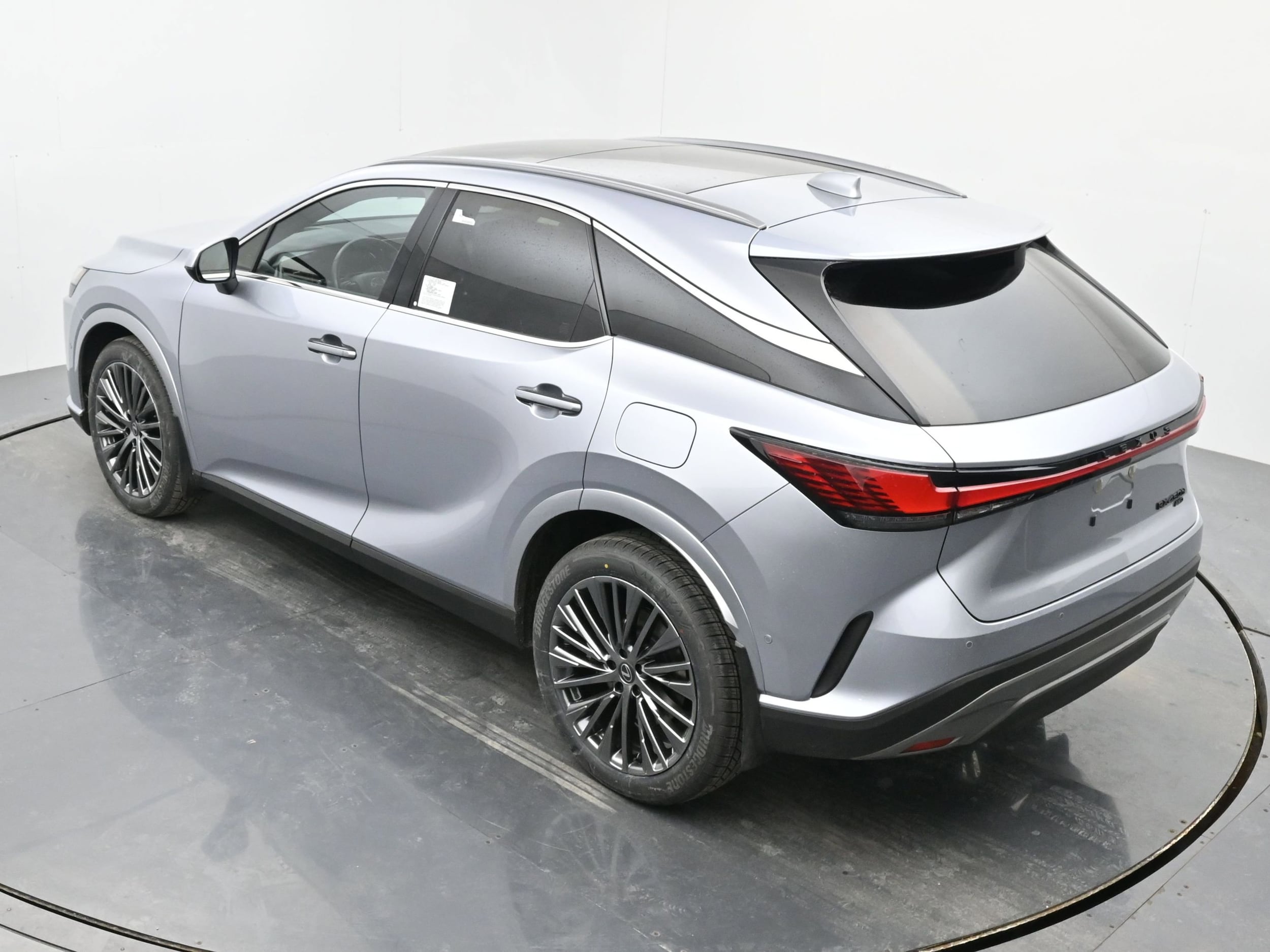 2026 Lexus RX 450h+ Luxury - Photo 25