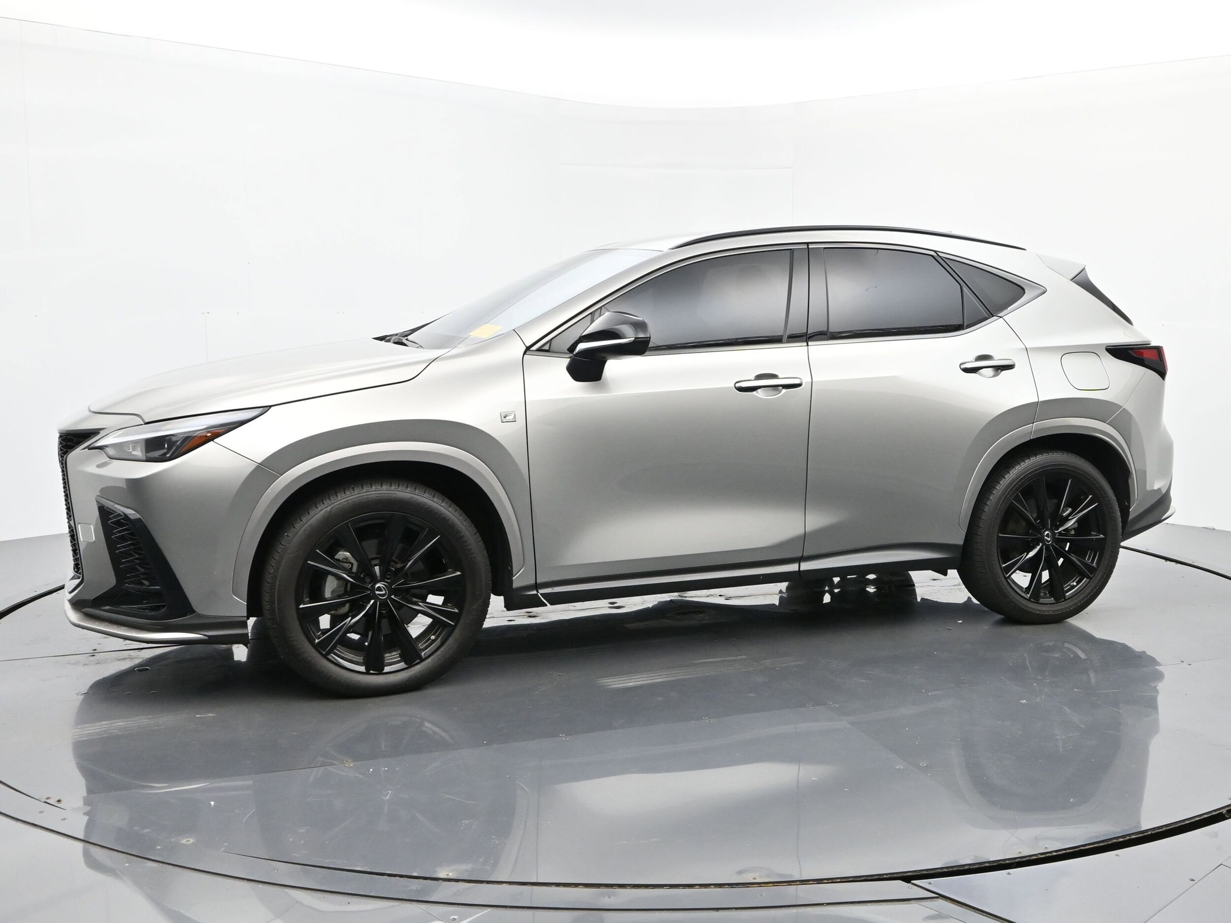 2022 Lexus NX 350 F SPORT Handling photo 2
