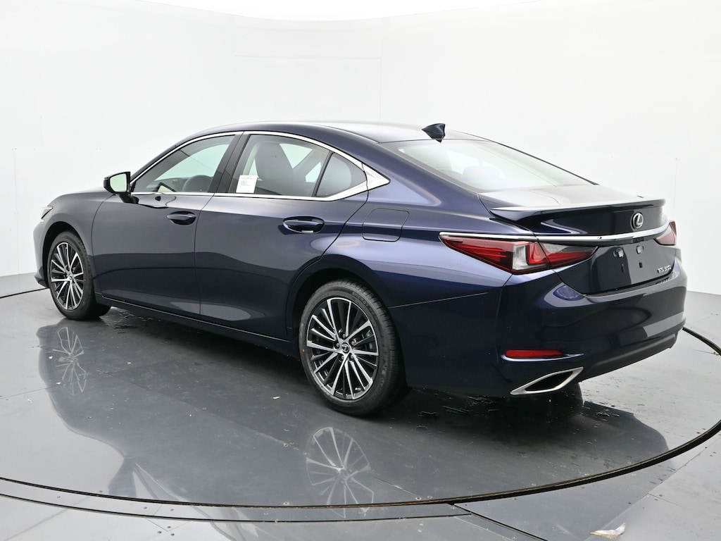 New 2025 Lexus ES 350 Sedan