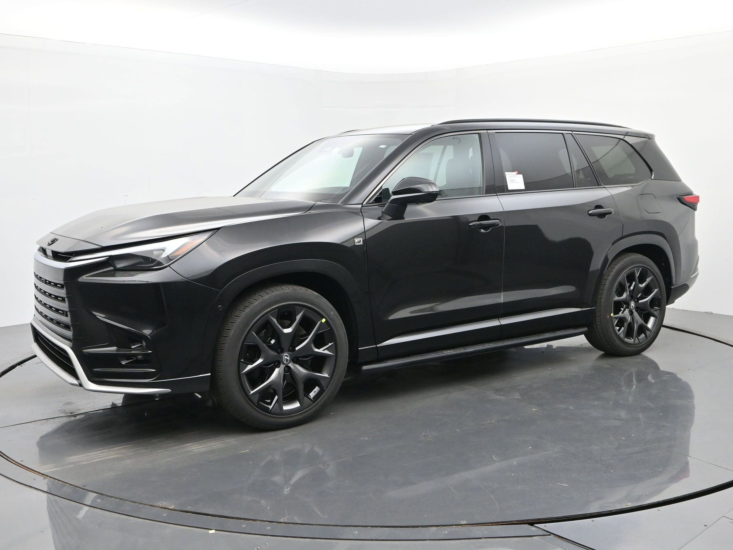2026 Lexus TX 500h's photo