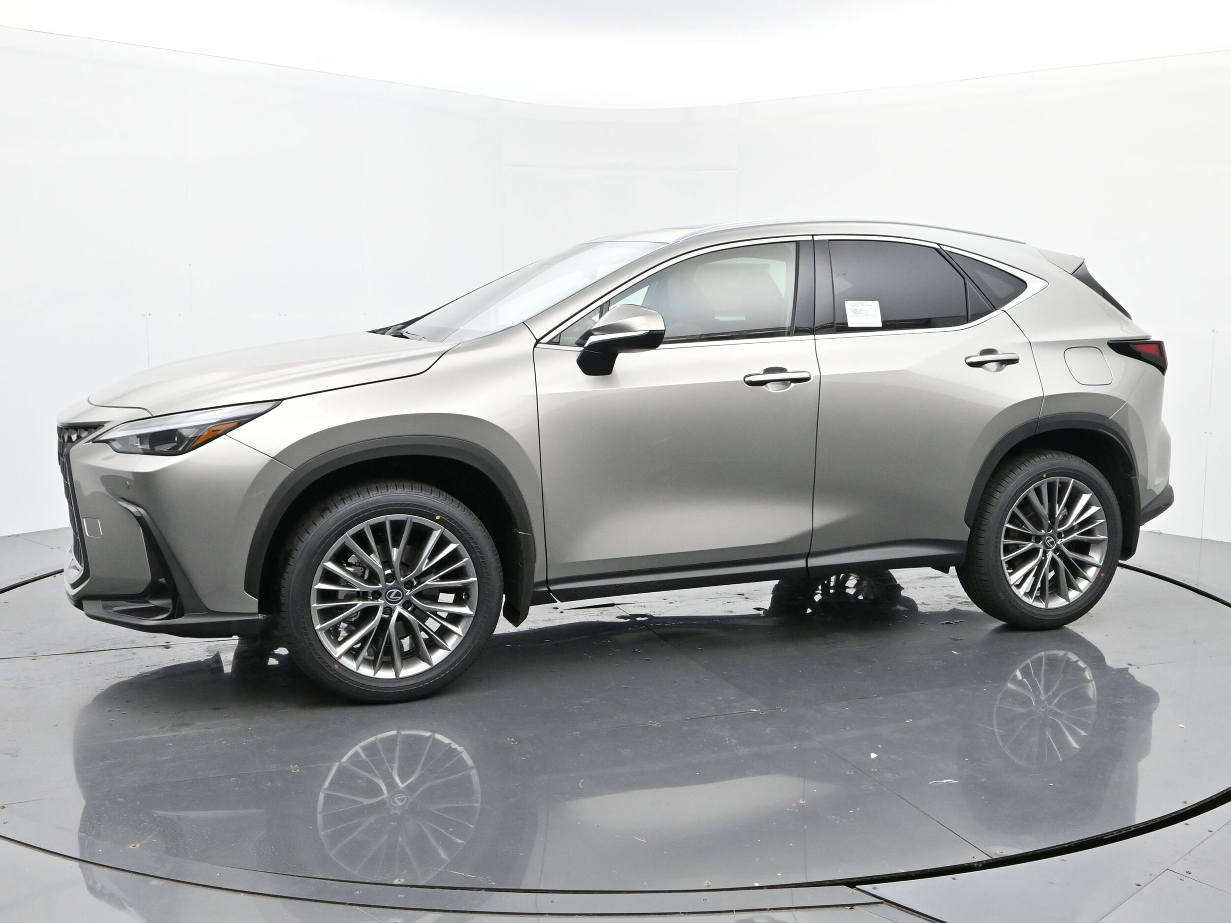 2026 Lexus NX 350 Premium AWD photo 2