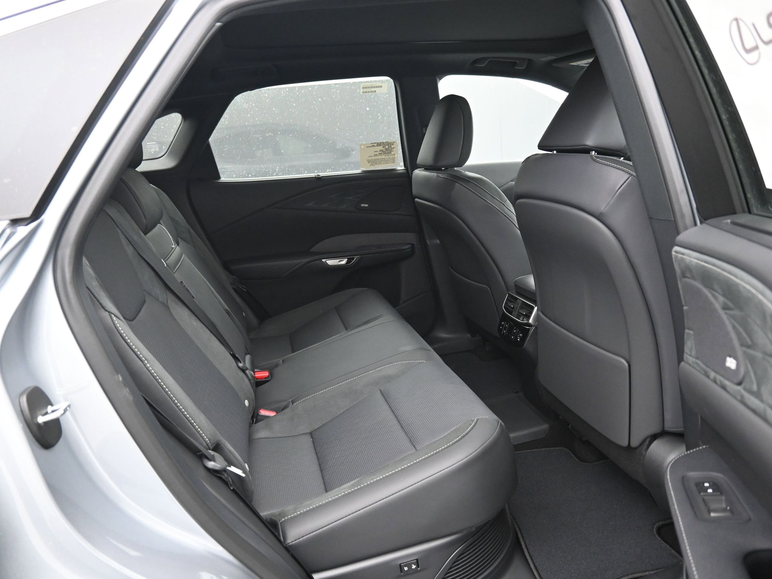 2026 Lexus RX 450h+ Luxury - Photo 12