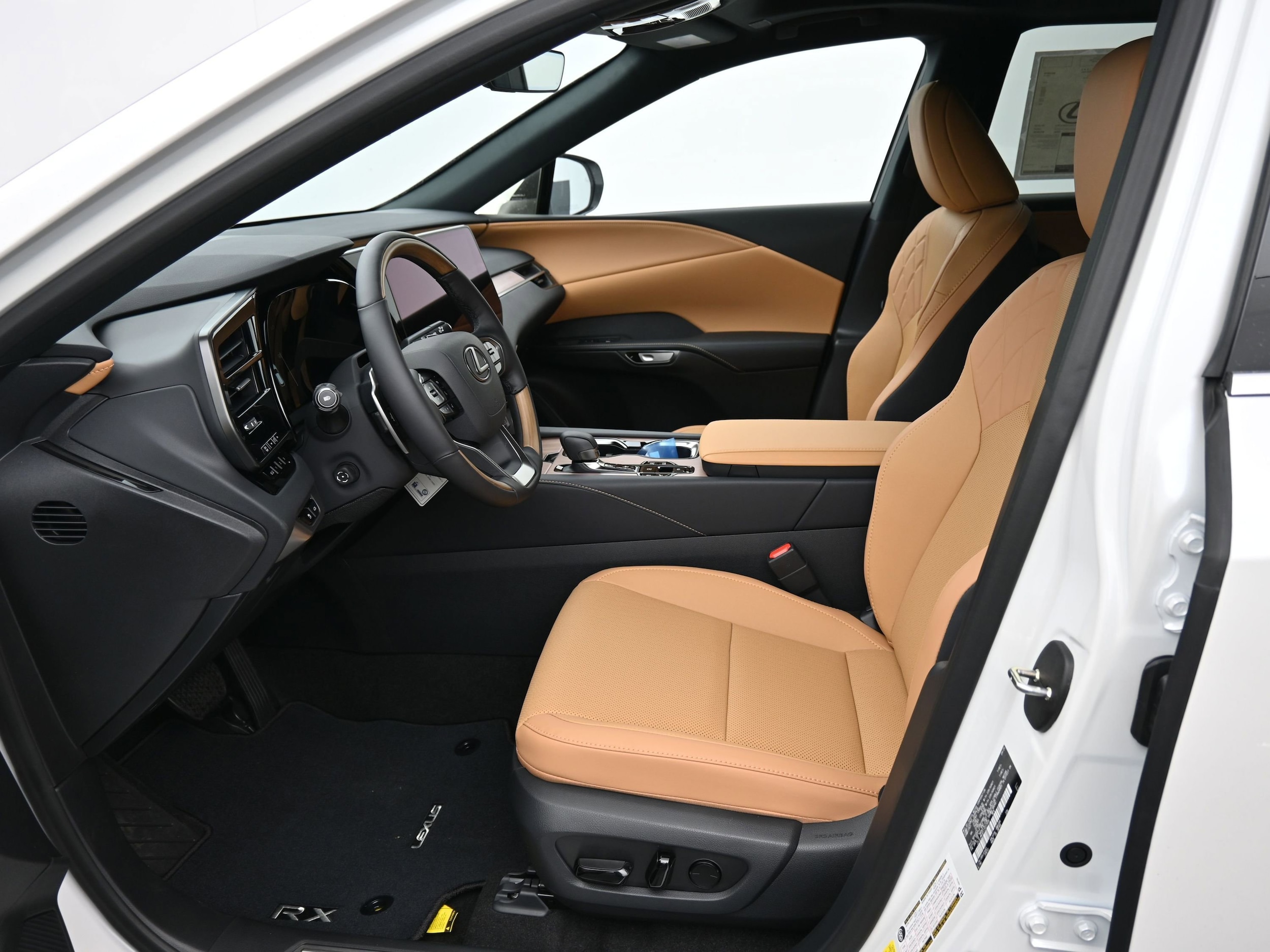 2026 Lexus RX 450h+ Premium - Photo 11