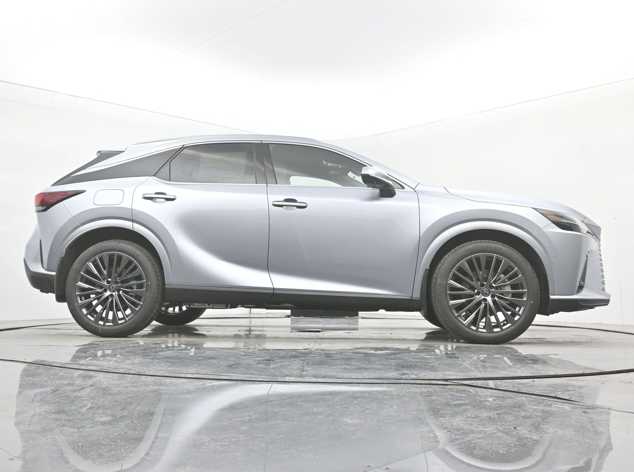 2026 Lexus RX 450h+ Luxury - Photo 20
