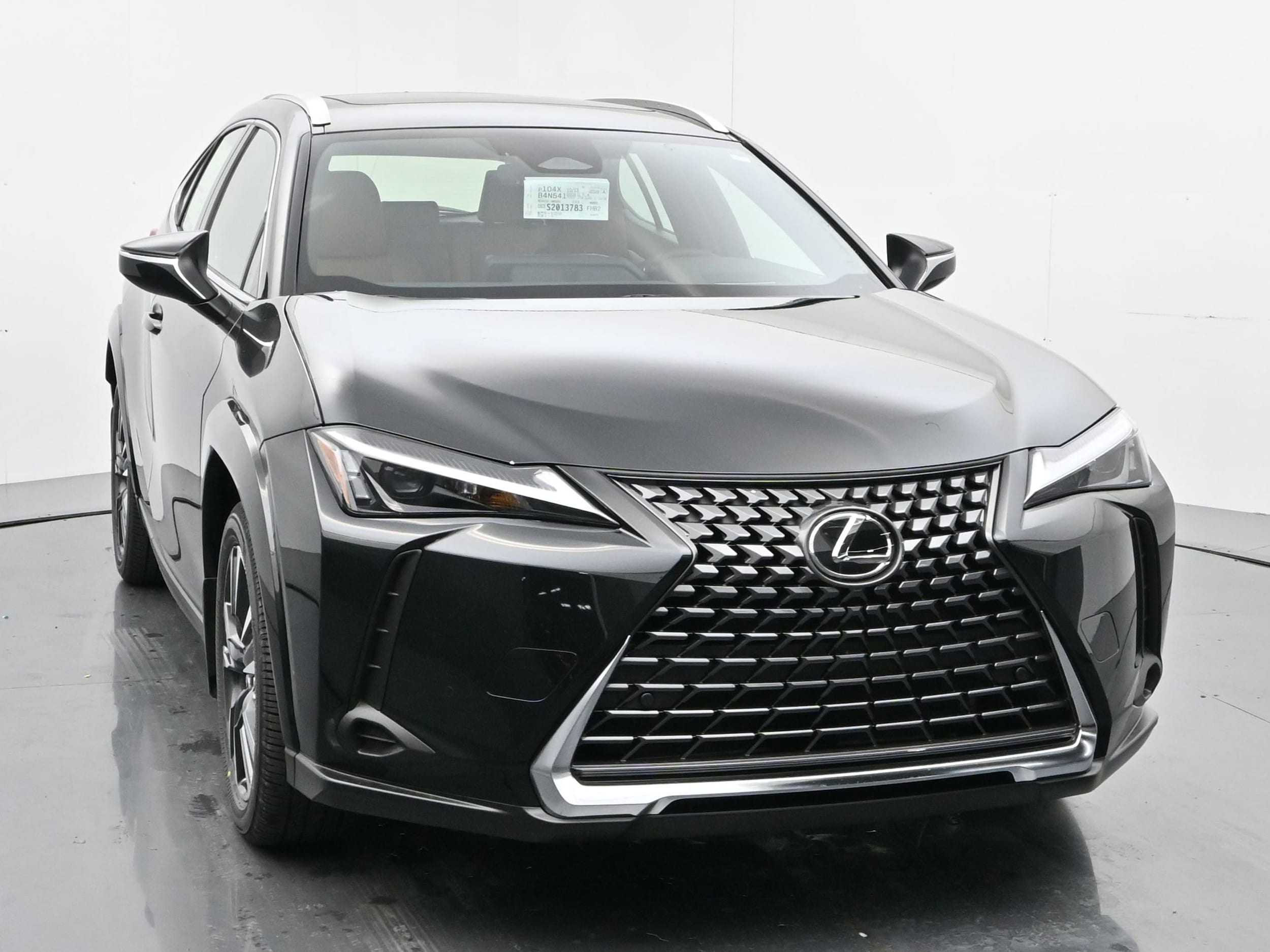 2025 Lexus UX 300h Premium - Photo 8