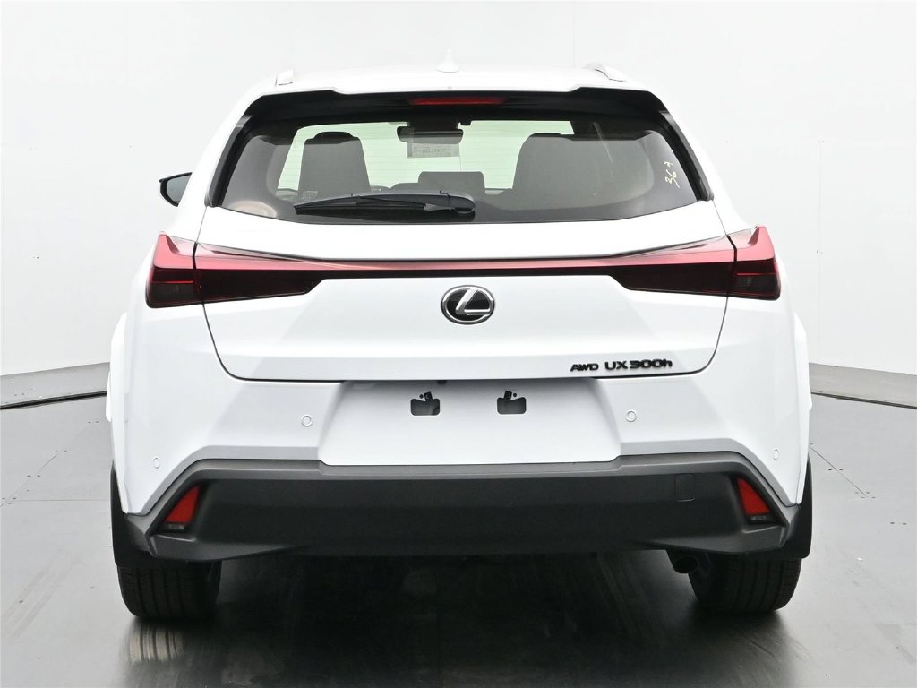 2026 Lexus UX Hybrid 4