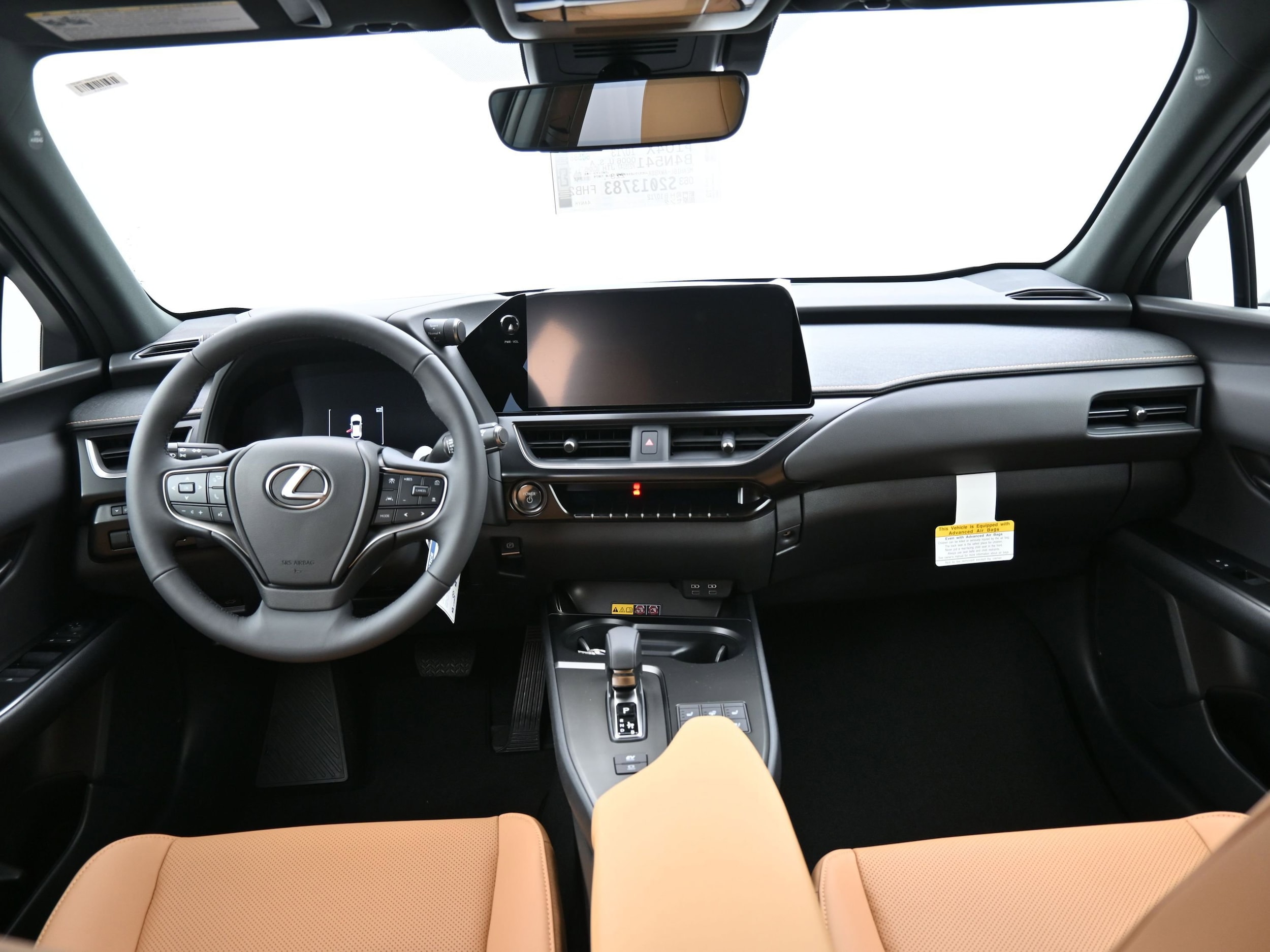 2025 Lexus UX 300h Premium - Photo 9