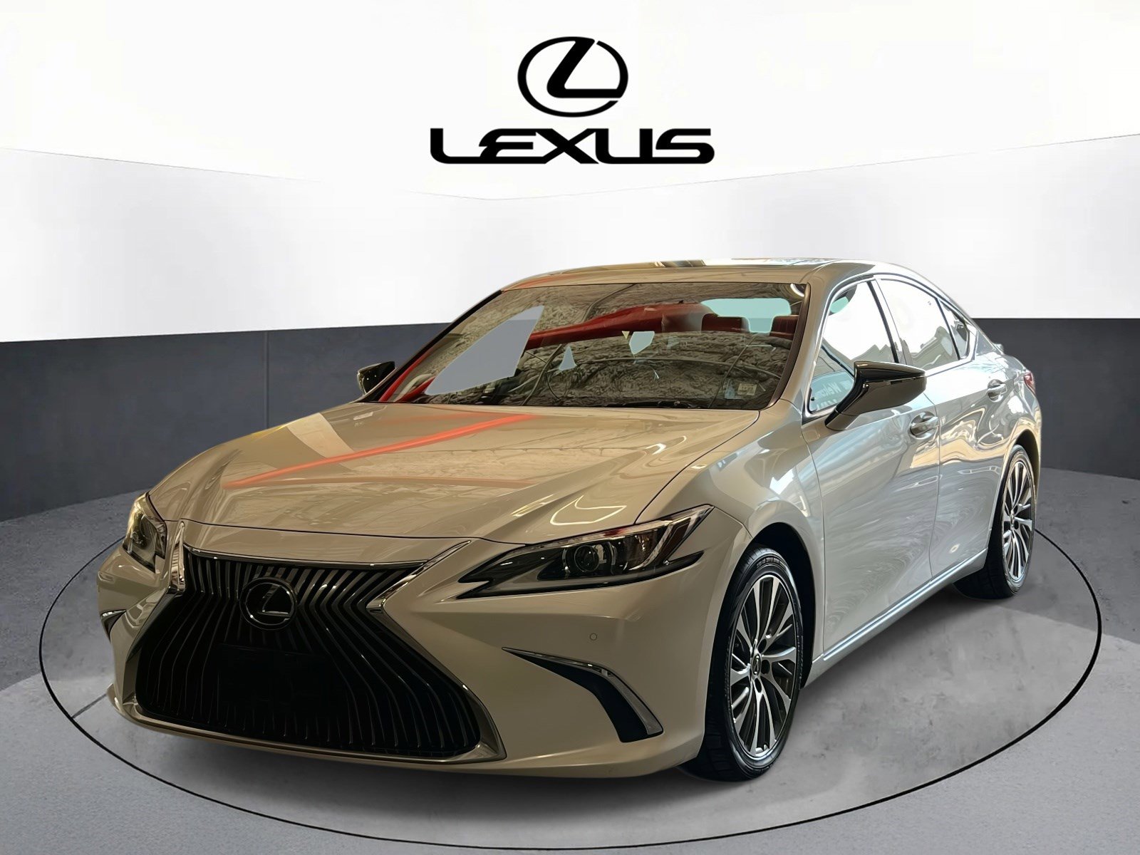 2021 Lexus ES 350's photo