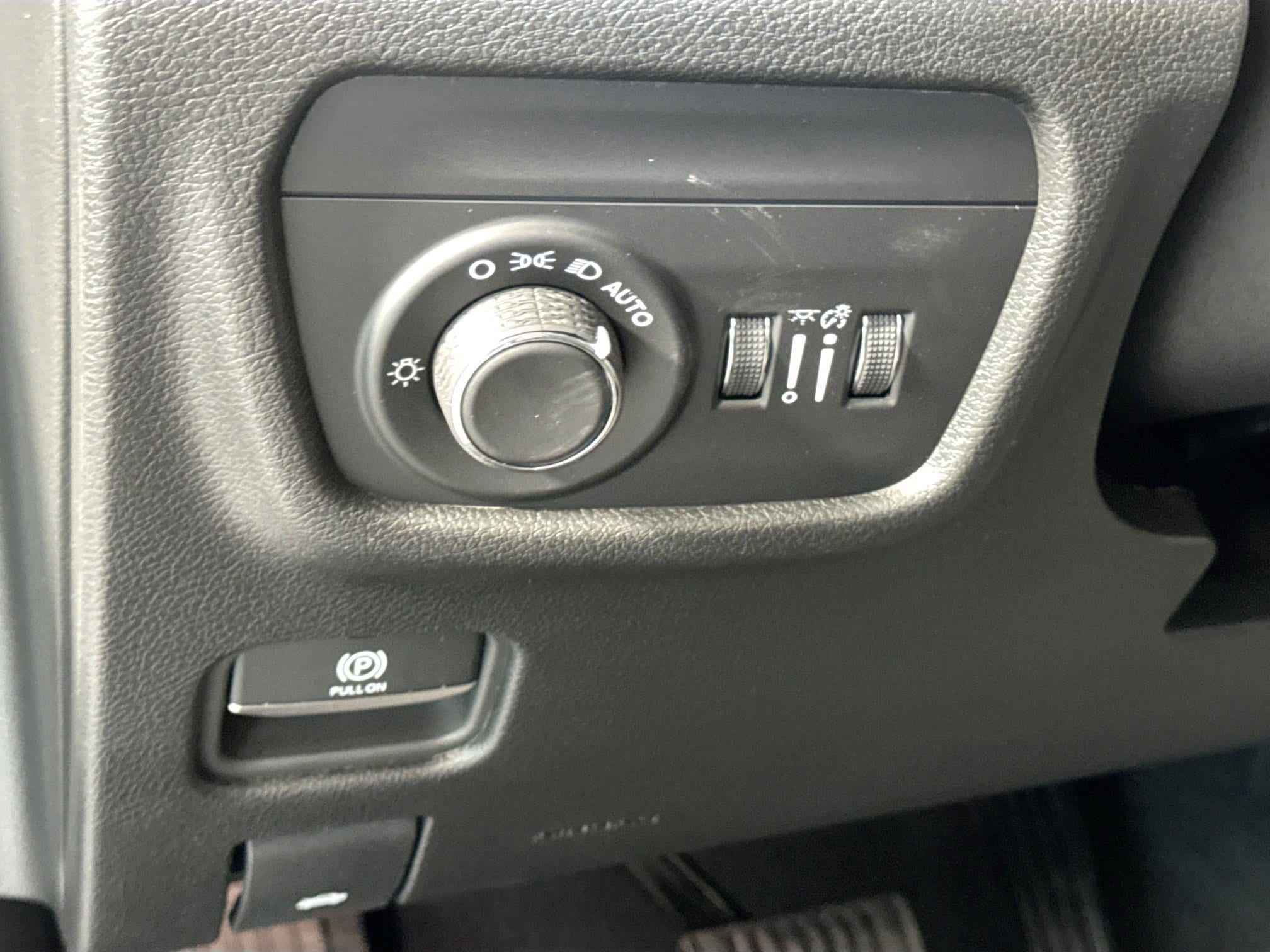 2025 Jeep Grand Cherokee Laredo - Photo 36