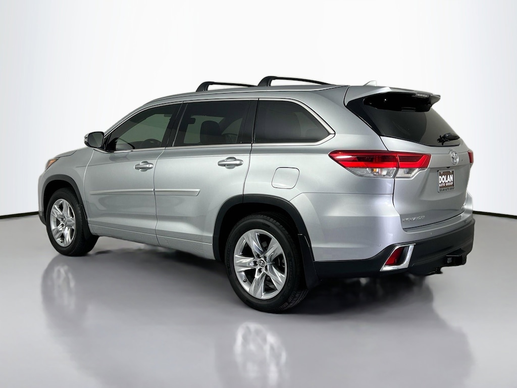 Used 2017 Toyota Highlander Limited SUV
