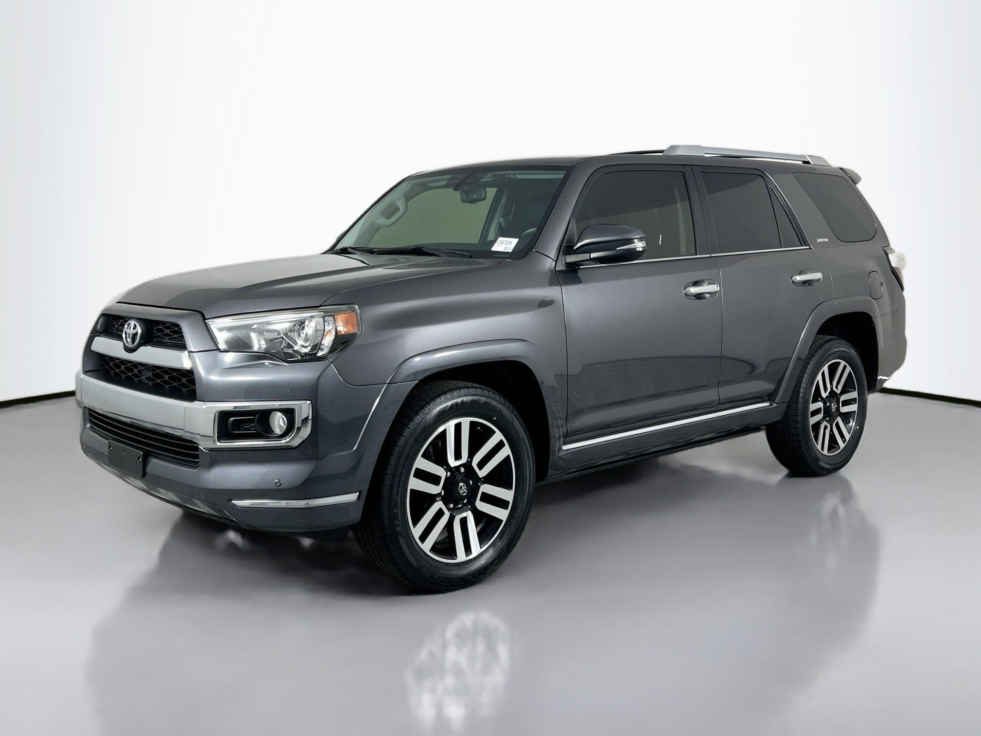 2016 Toyota 4Runner Limited photo 2