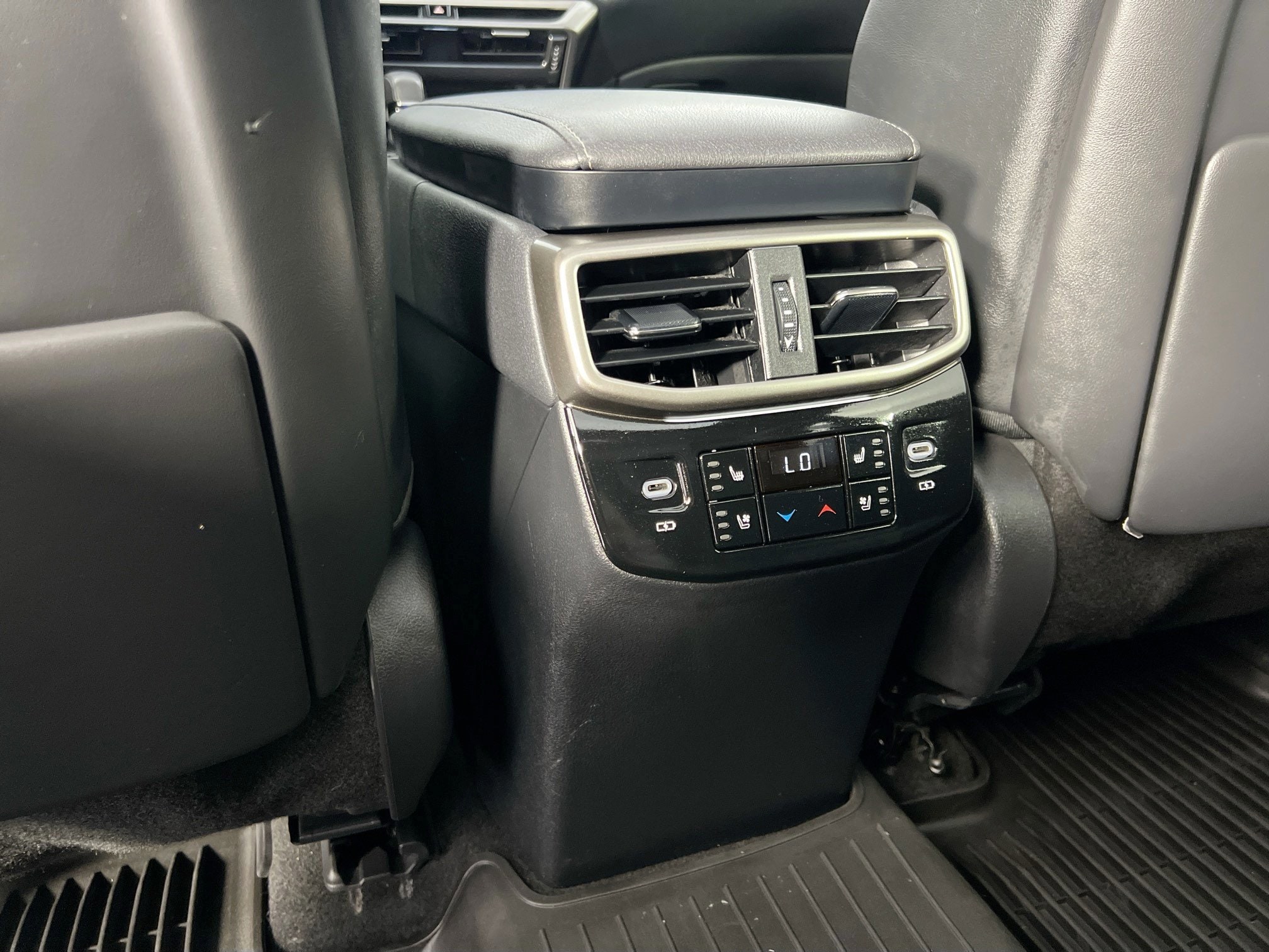 2024 Lexus RX 350 - Photo 32