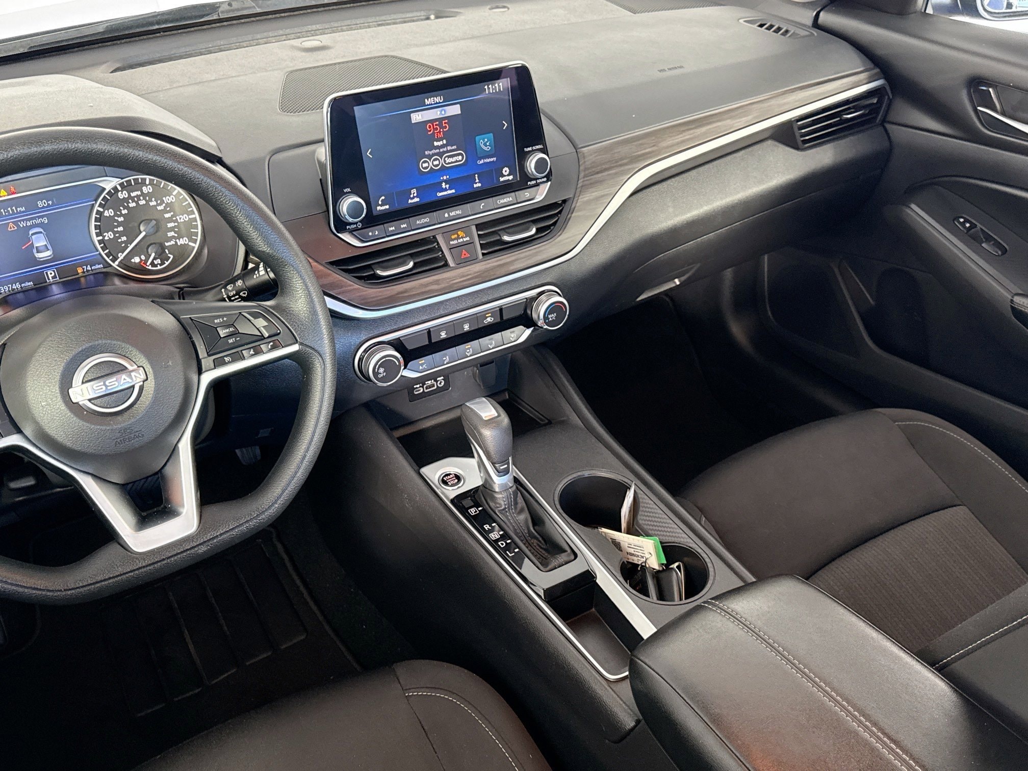 2025 Nissan Altima SV - Photo 12