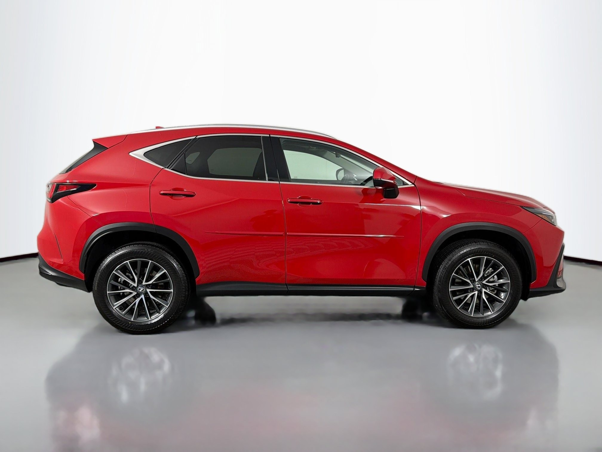 2025 Lexus NX 350 - Photo 27