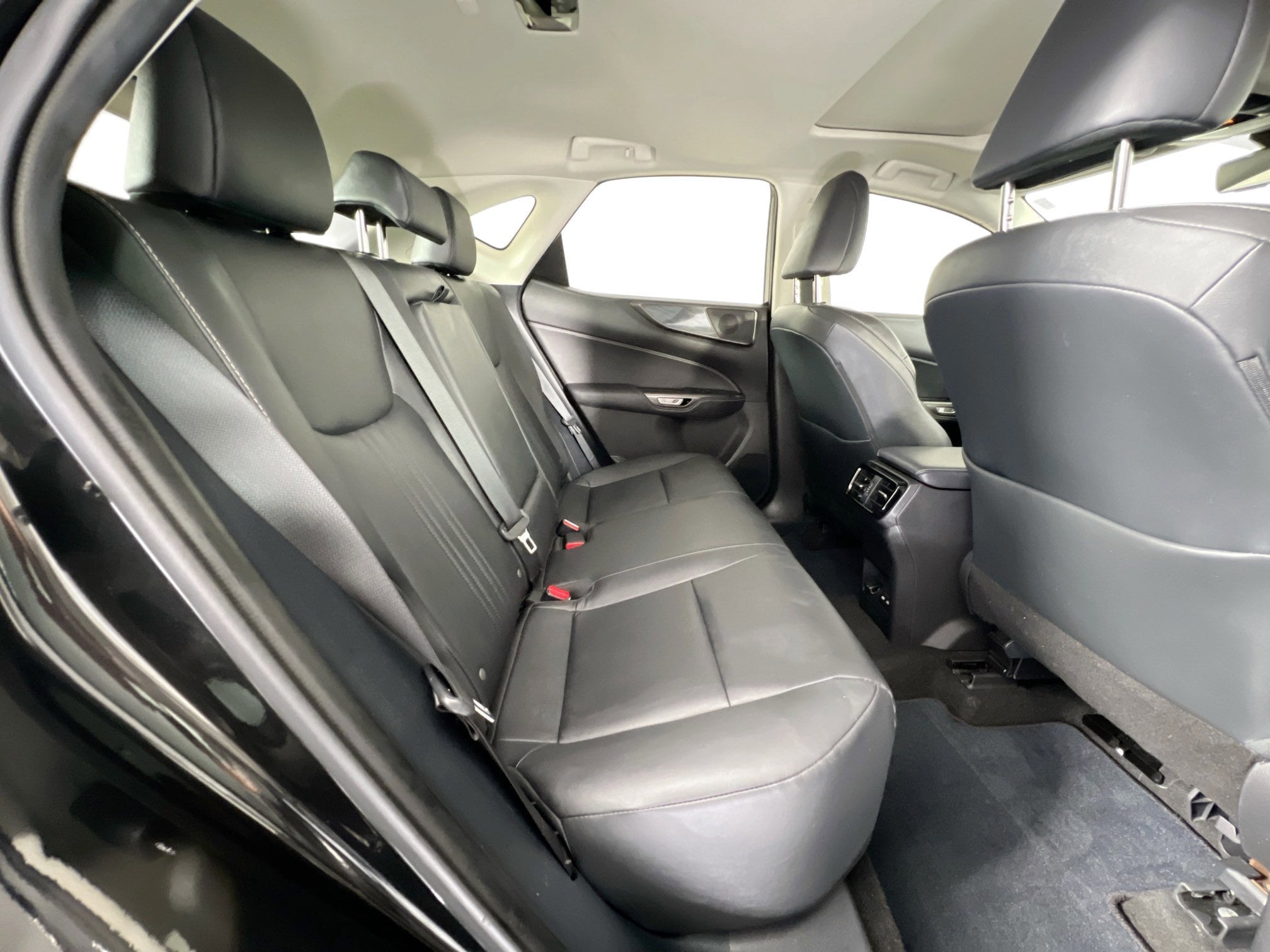 2024 Lexus NX 350 - Photo 28