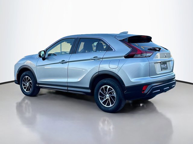 2024 Mitsubishi Eclipse Cross ES photo 3