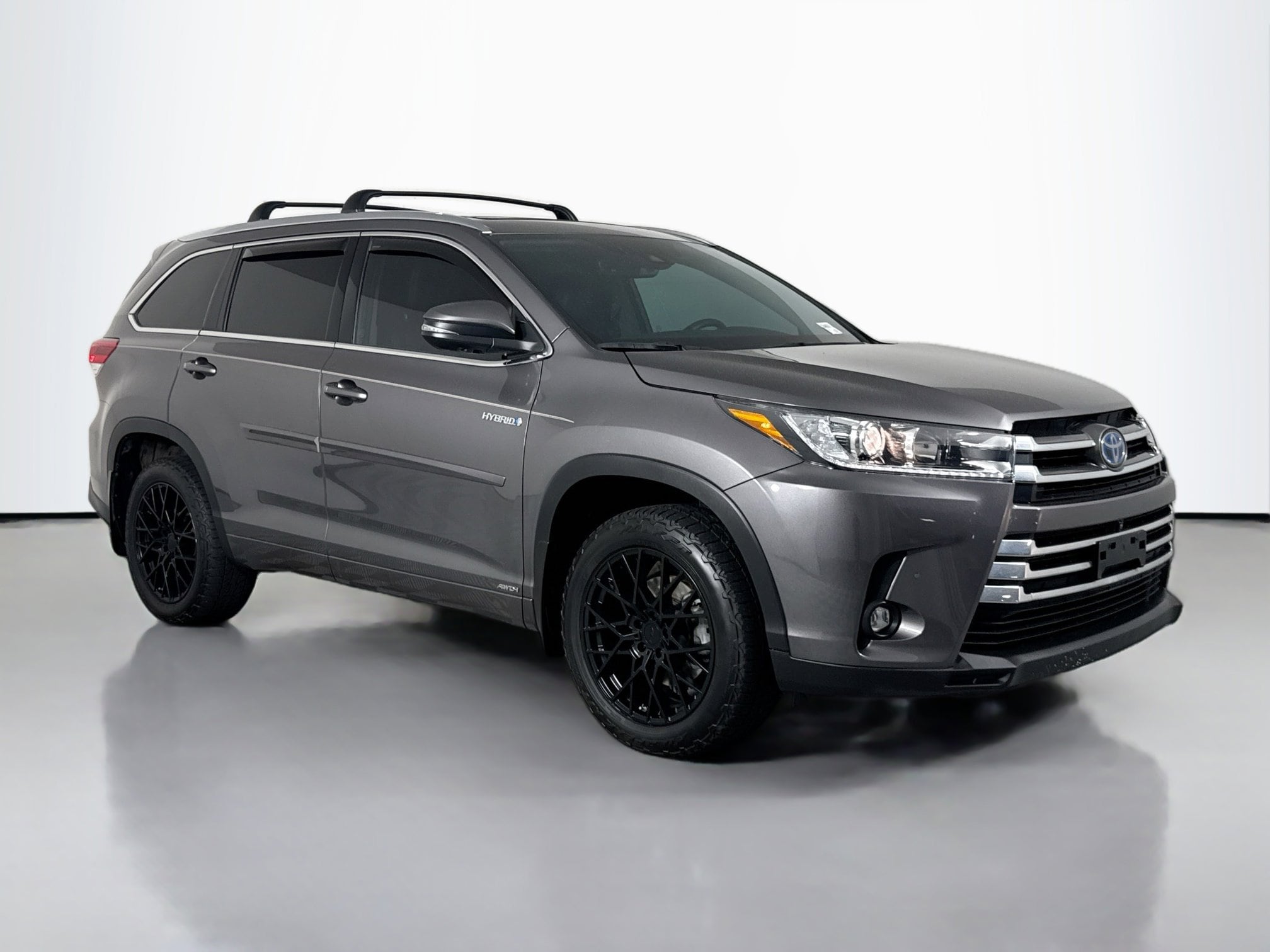 2019 Toyota Highlander Limited Platinum Hybrid 4x4's photo