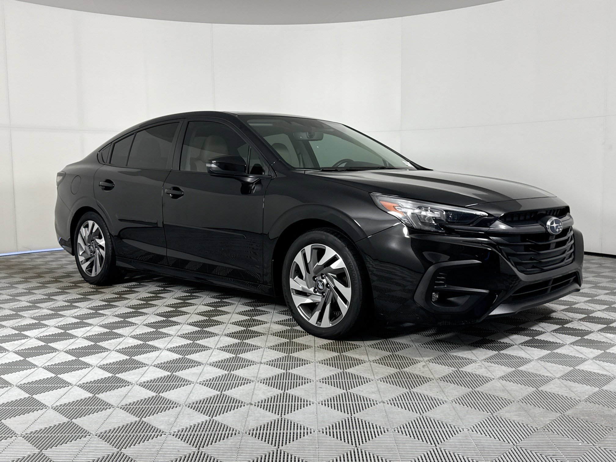 2024 Subaru Legacy Limited's photo