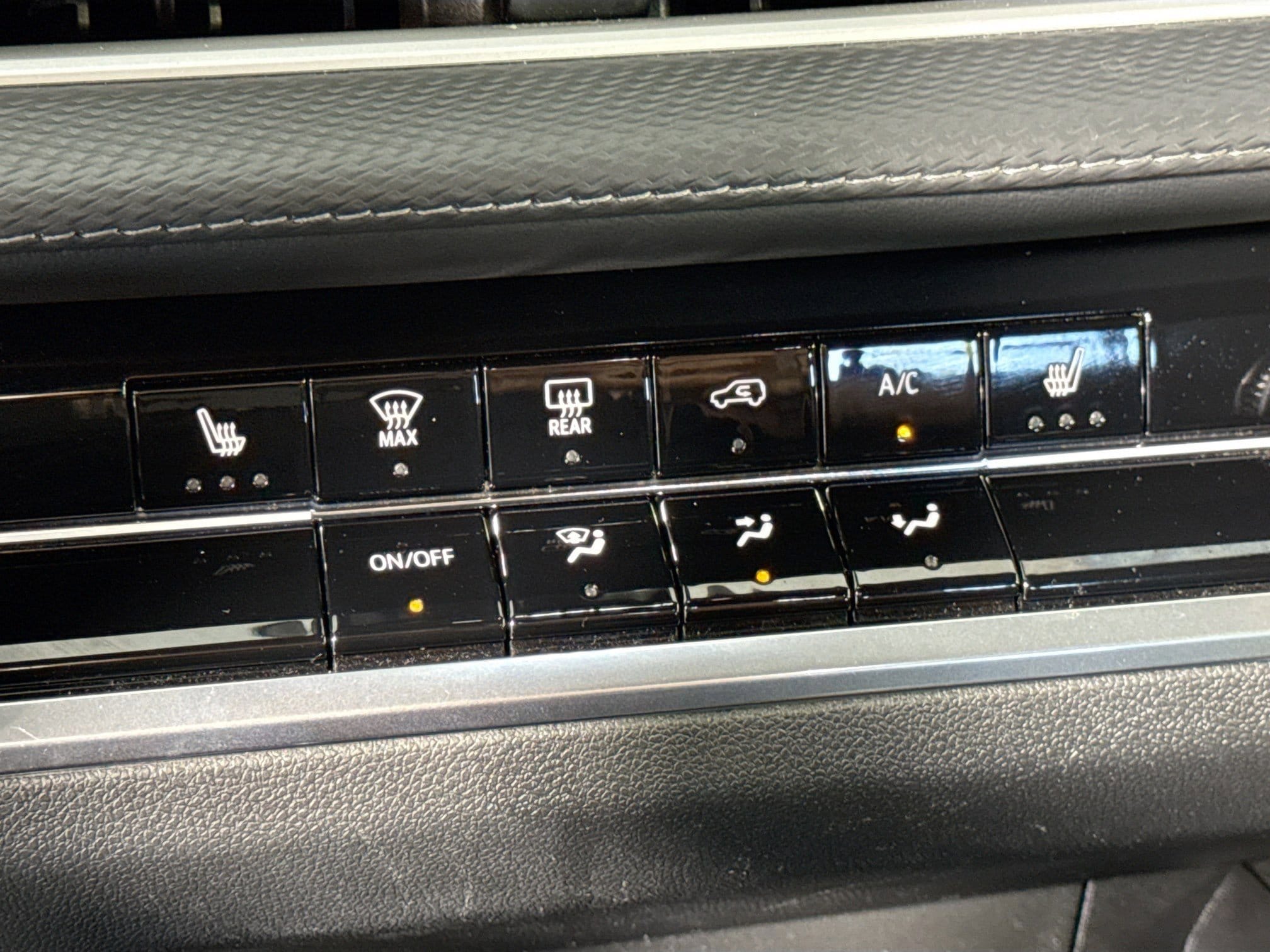 2025 Chevrolet Equinox LT - Photo 41