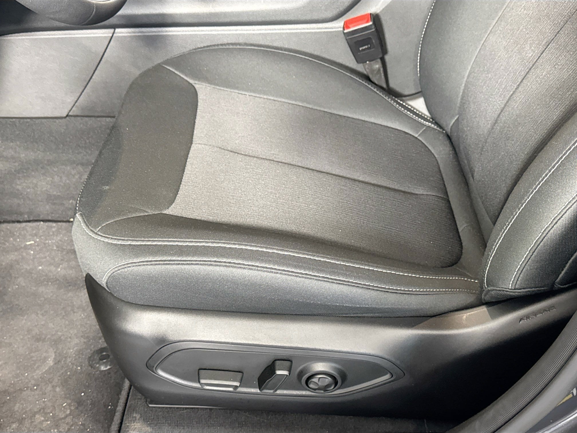 2025 Jeep Grand Cherokee Laredo - Photo 39