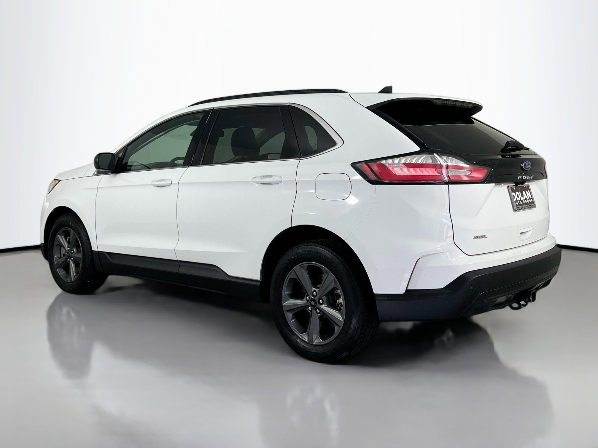 2022 Ford Edge SEL photo 3