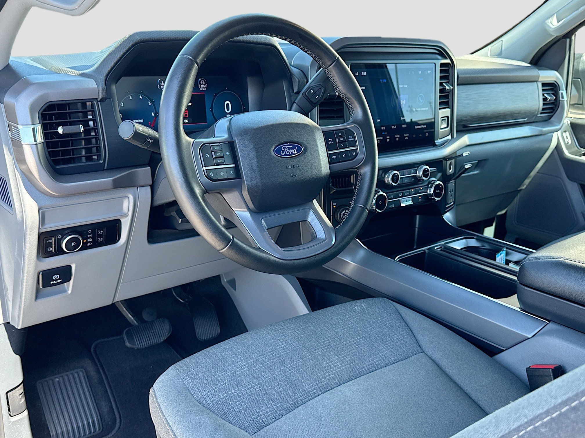 2025 Ford F-150 XLT - Photo 8