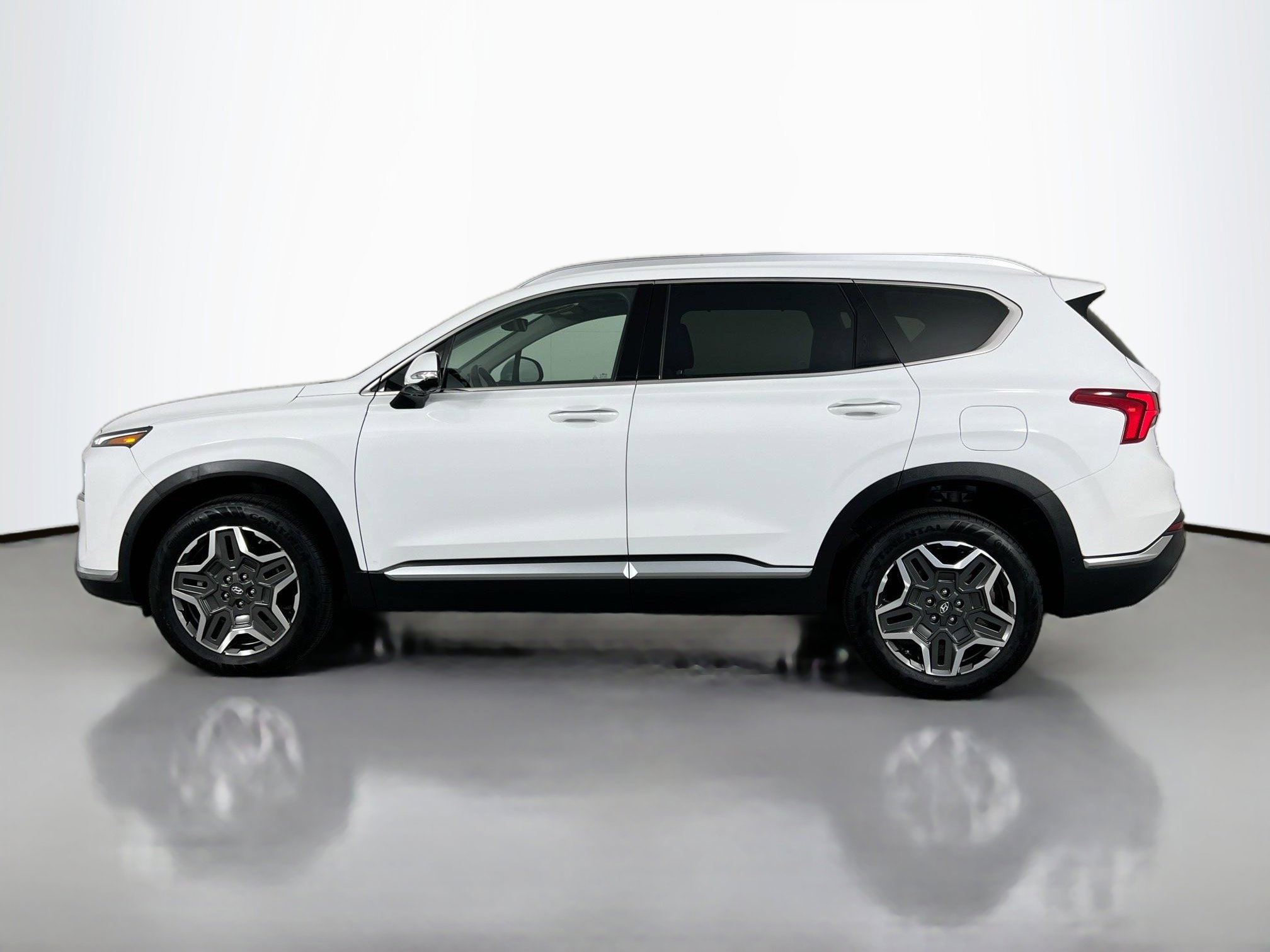2023 Hyundai Santa Fe Limited photo 3
