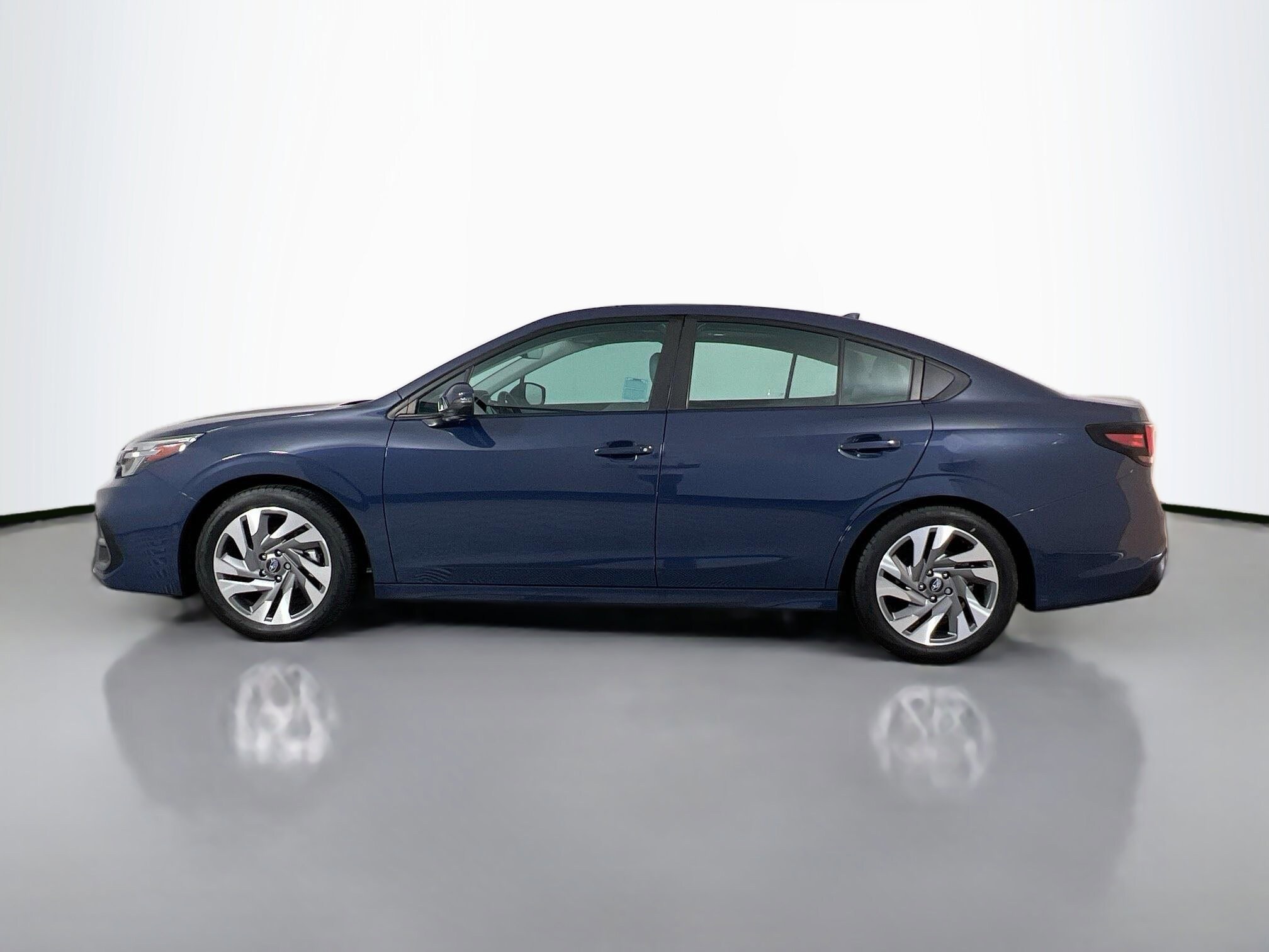 2023 Subaru Legacy Limited photo 2