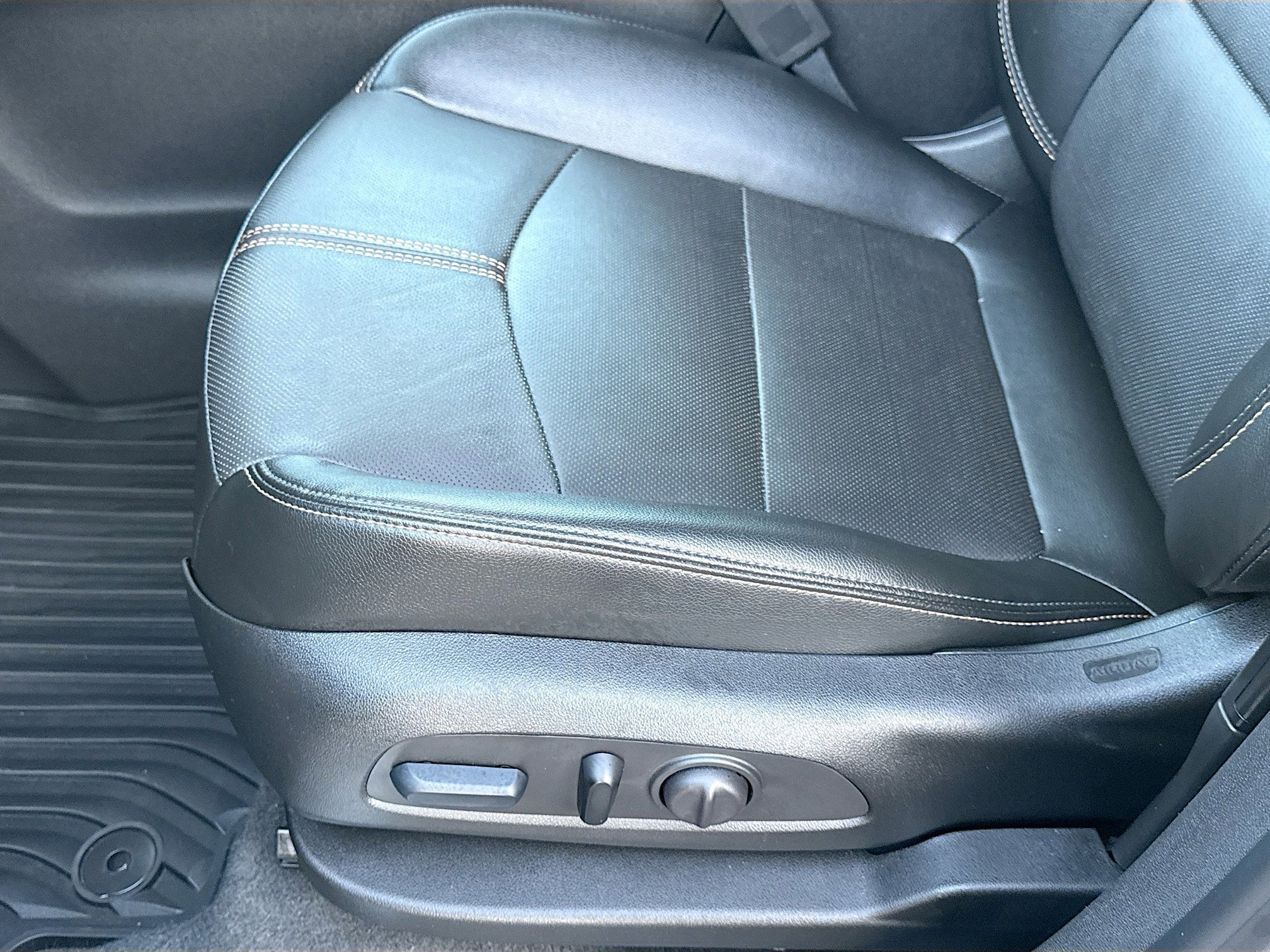 2024 Chevrolet Equinox Premier - Photo 27