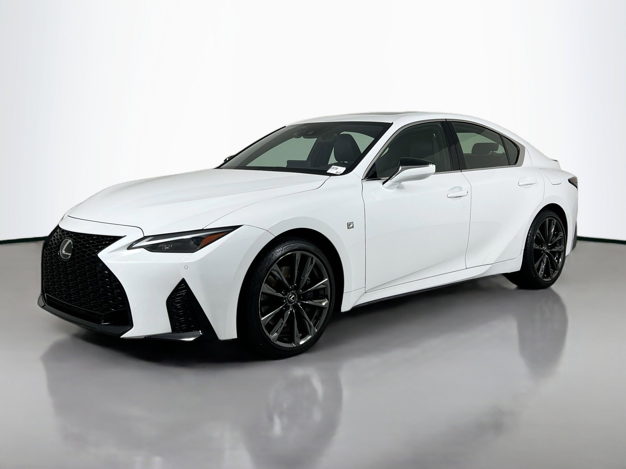 2023 Lexus IS 350 F SPORT photo 4