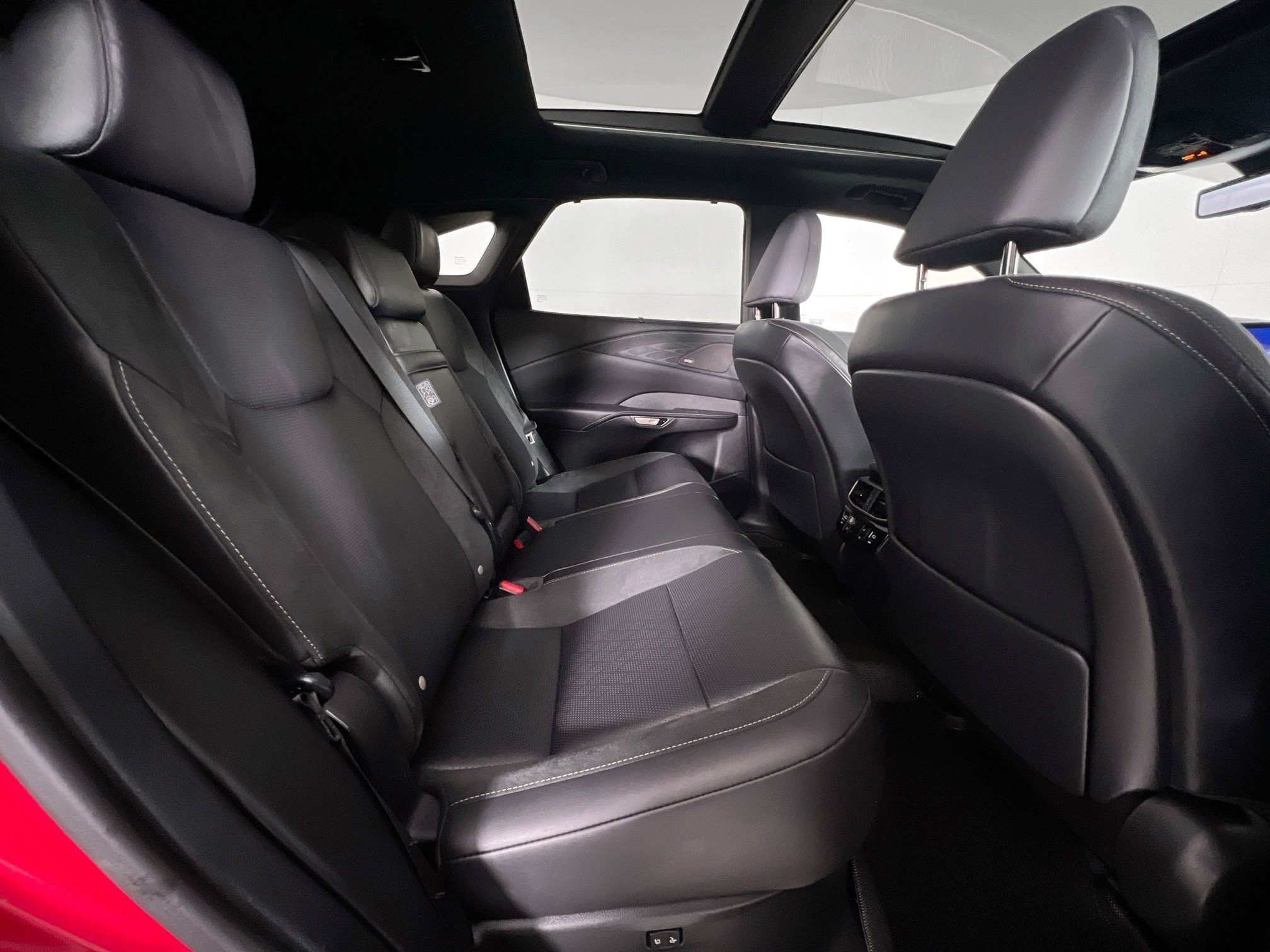 2025 Lexus RX 350 - Photo 25