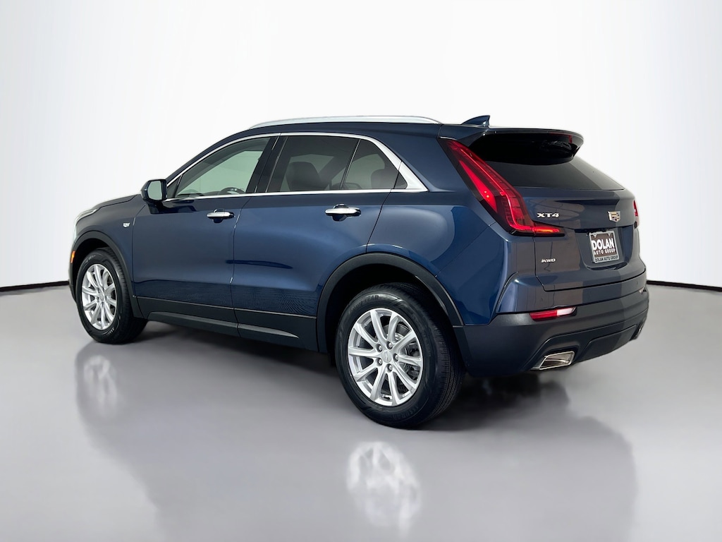 Used 2021 Cadillac XT4 AWD Luxury SUV