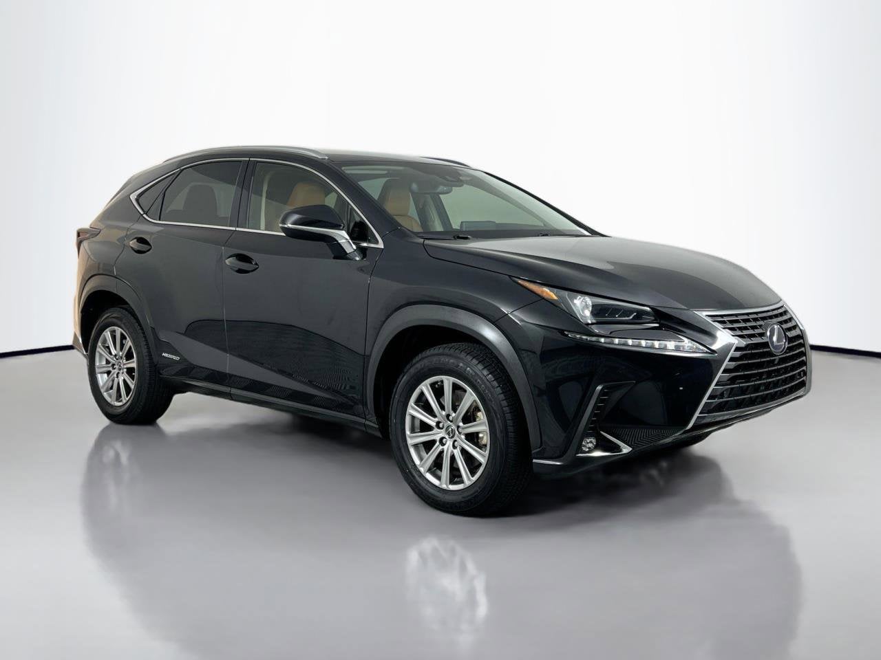 2021 Lexus NX Hybrid 300h's photo
