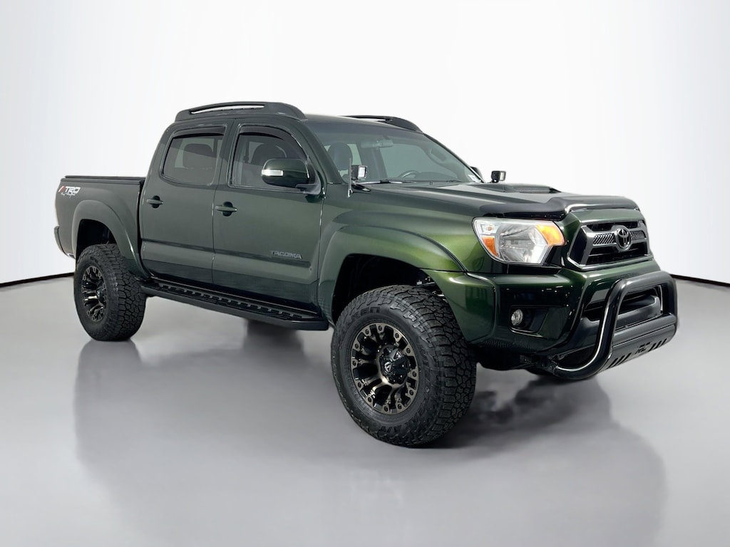 Used 2014 Toyota Tacoma 4WD Double Cab V6 MT (Natl) Truck Double Cab