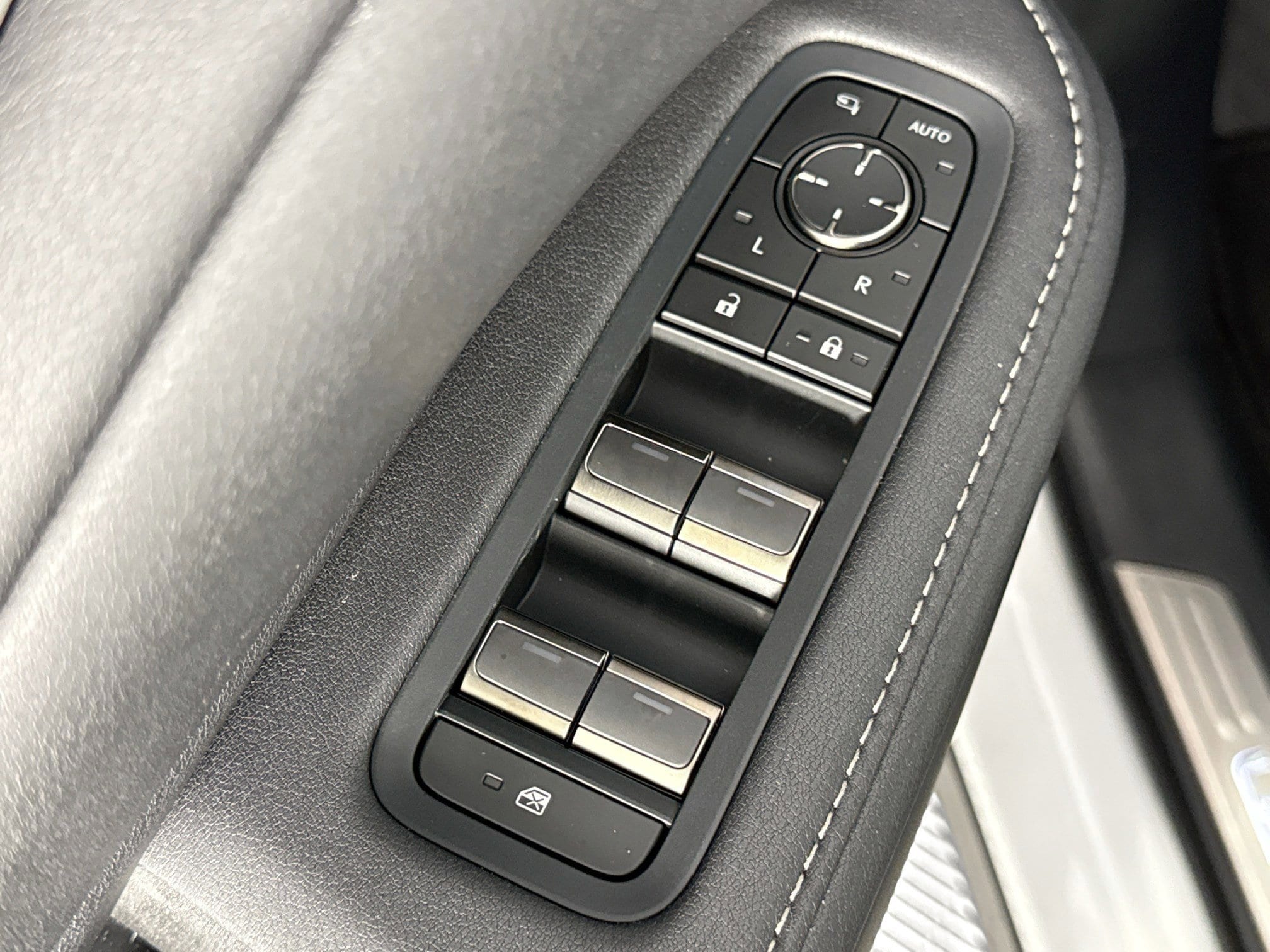 2026 Lexus TX Premium - Photo 43
