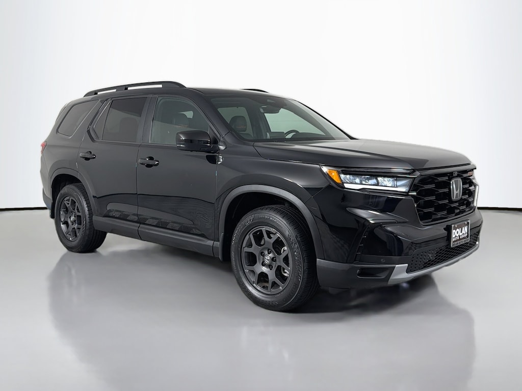 Used 2024 Honda Pilot TrailSport SUV