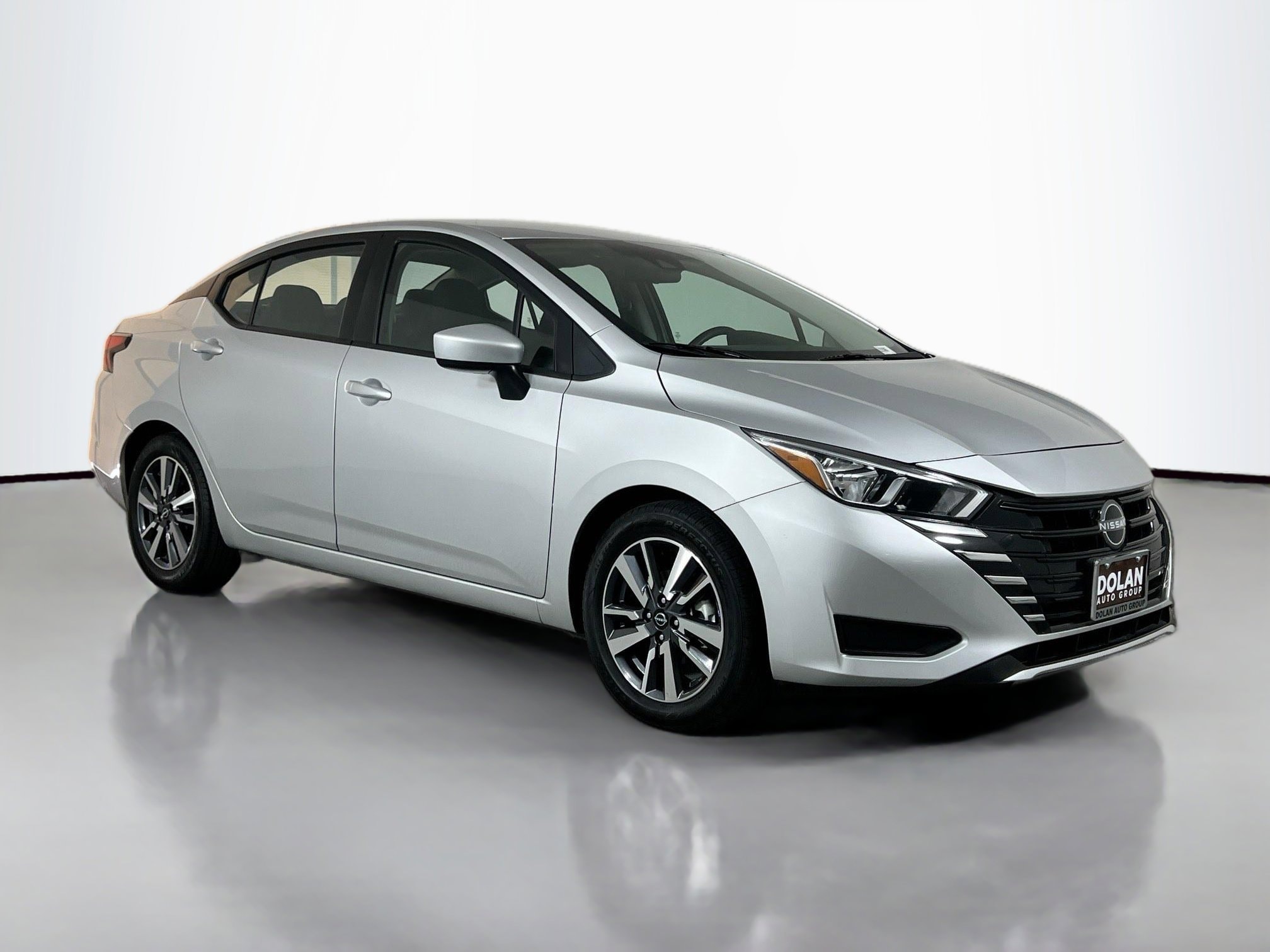 2023 Nissan Versa Sedan SV