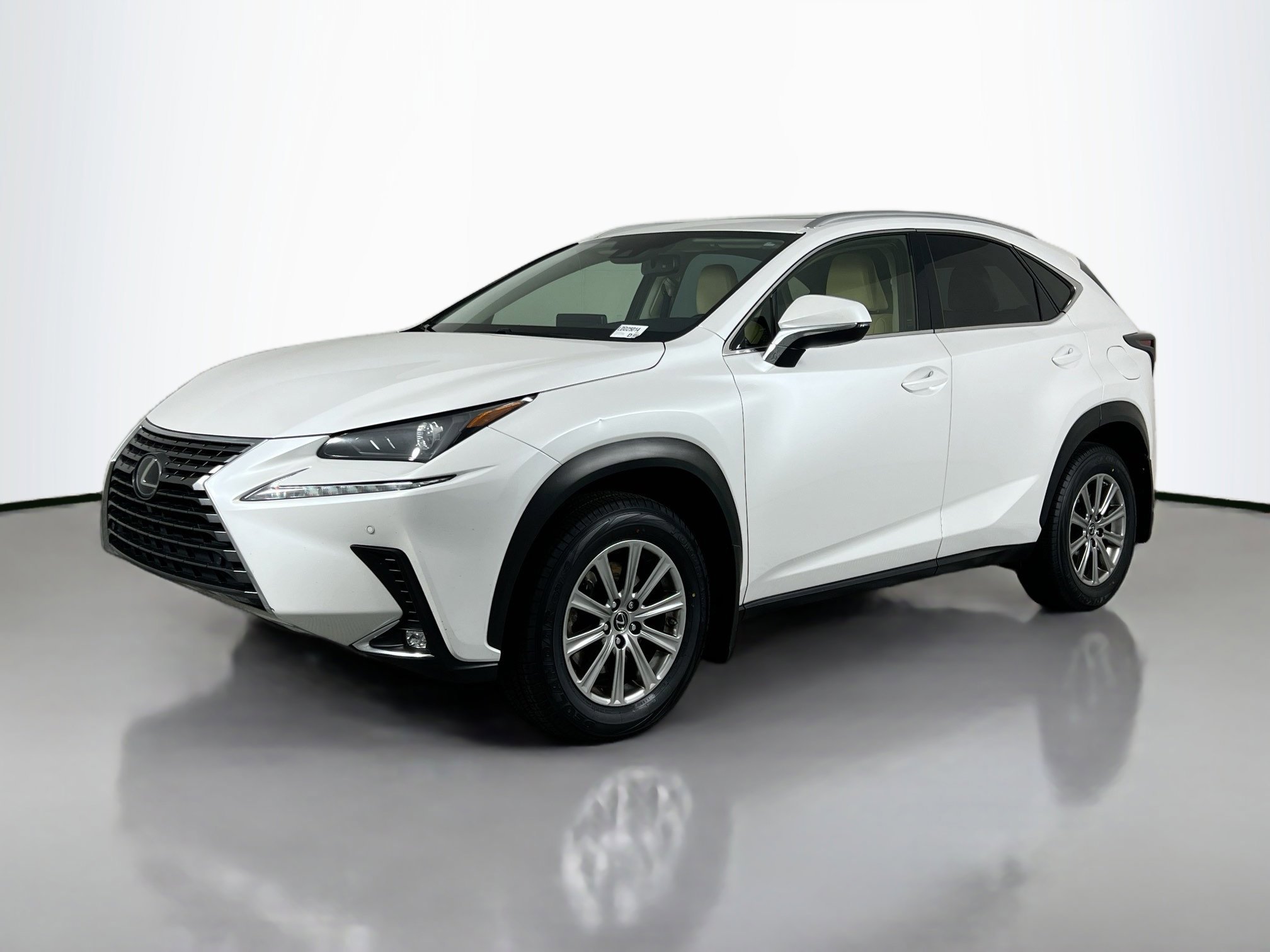 2021 Lexus NX 300 photo 3