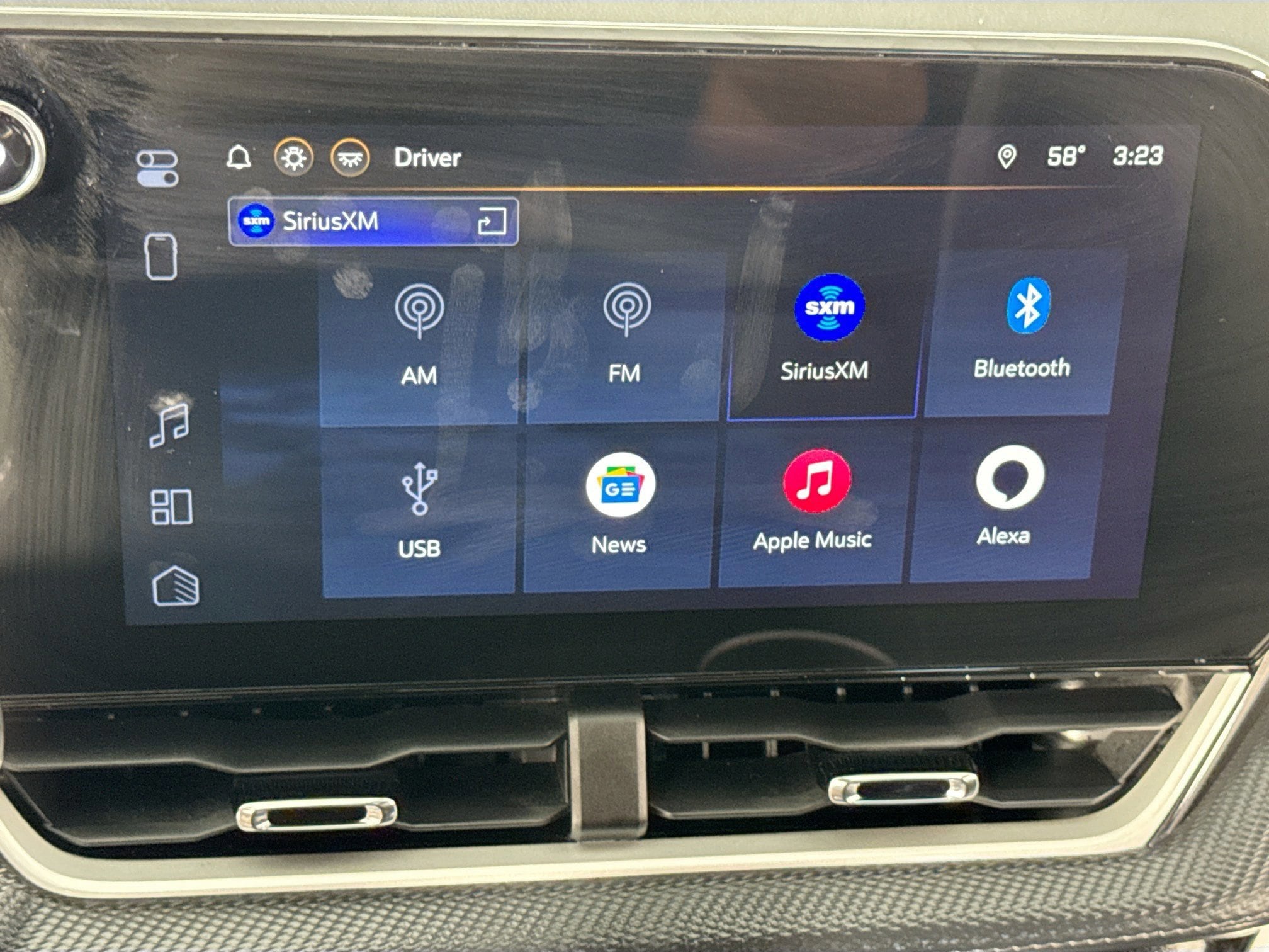 2025 Chevrolet Equinox LT - Photo 16