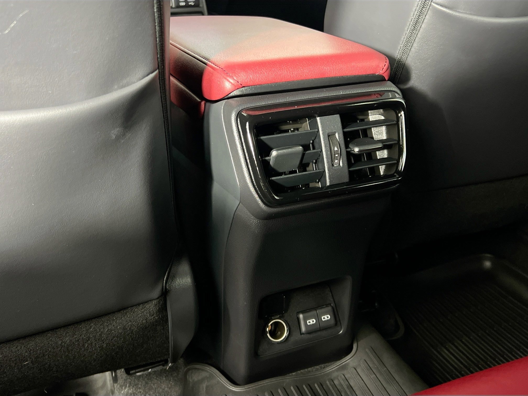 2022 Lexus NX 350 - Photo 29