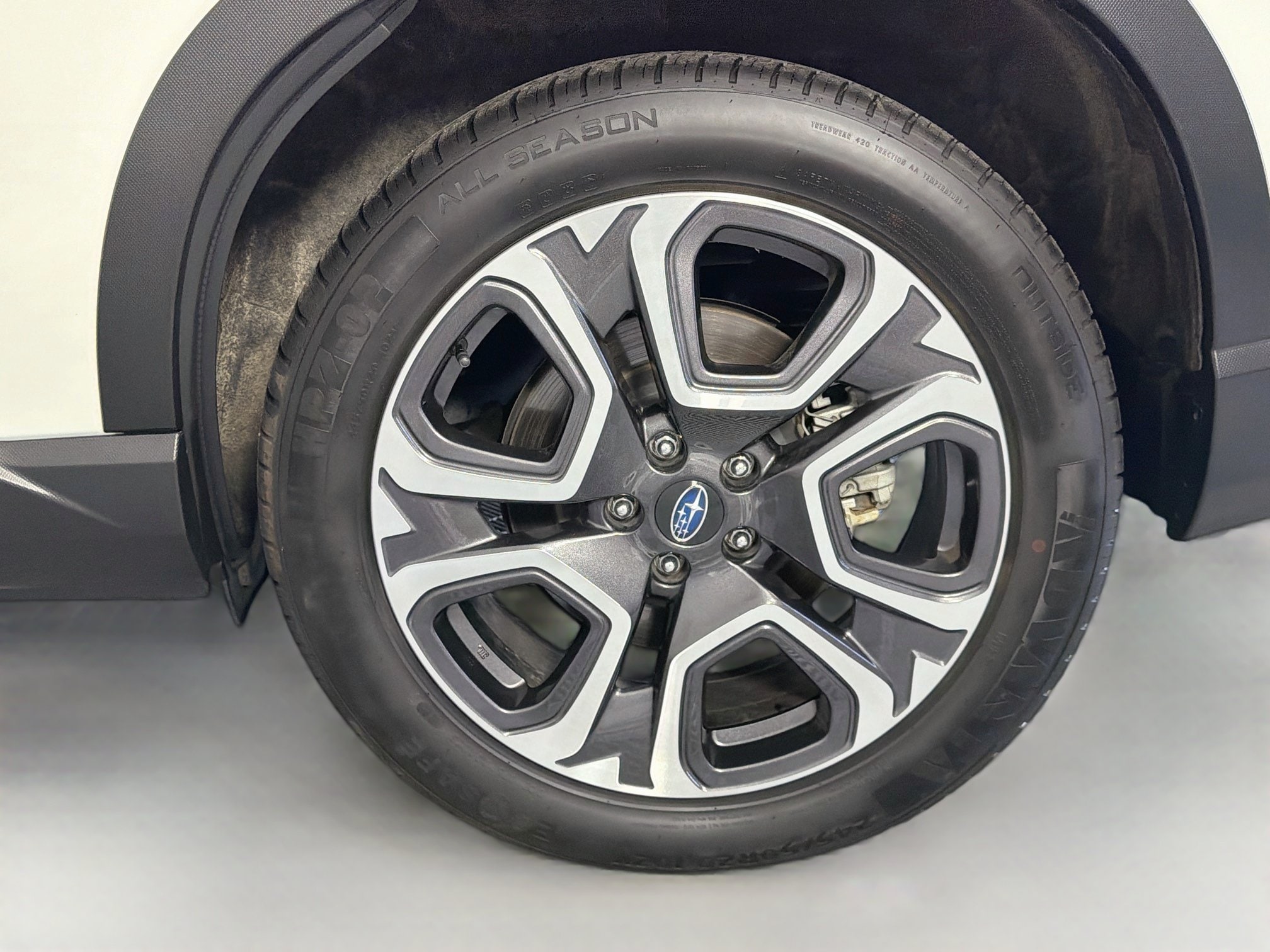 2023 Subaru Ascent Limited - Photo 11
